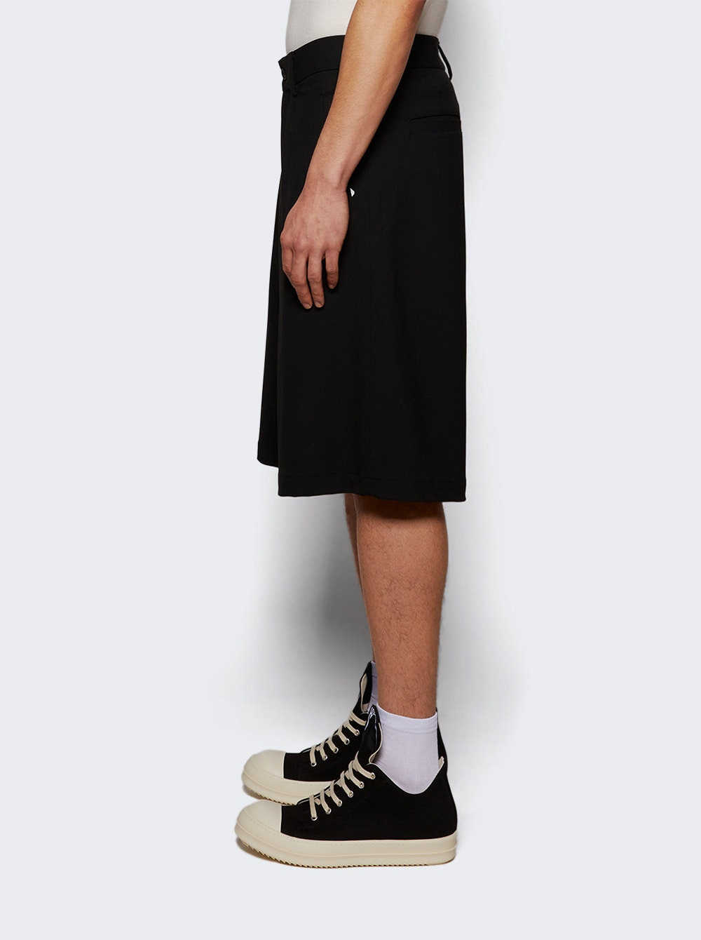 Pleated Shorts Black - 3