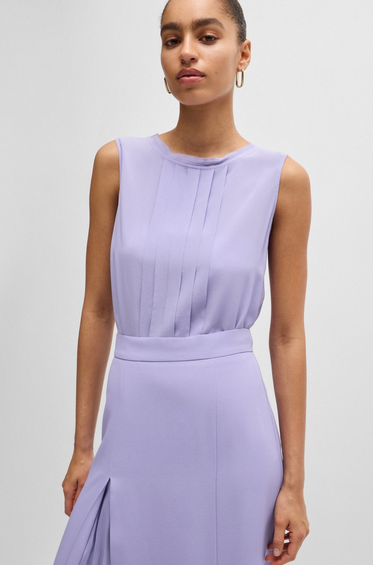 PLEAT-FRONT SLEEVELESS BLOUSE IN WASHED SILK - 6