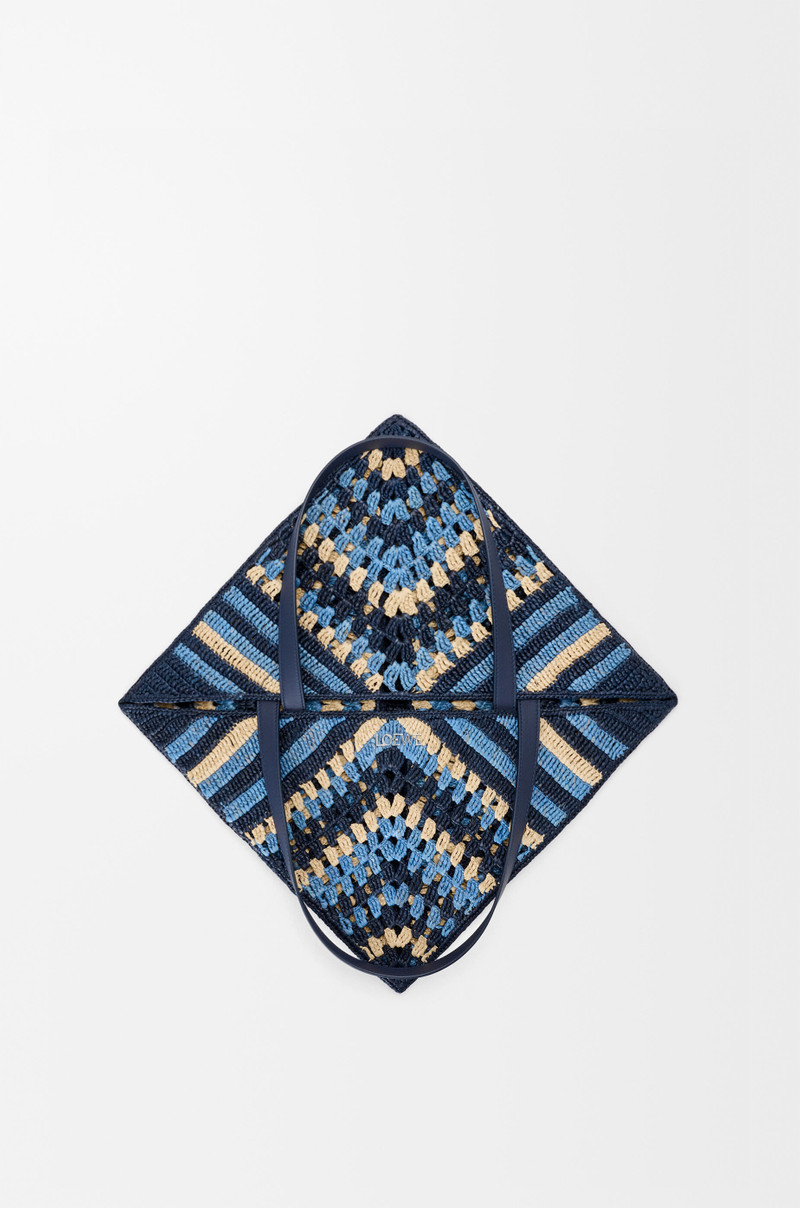 XL Puzzle Fold tote in raffia 8