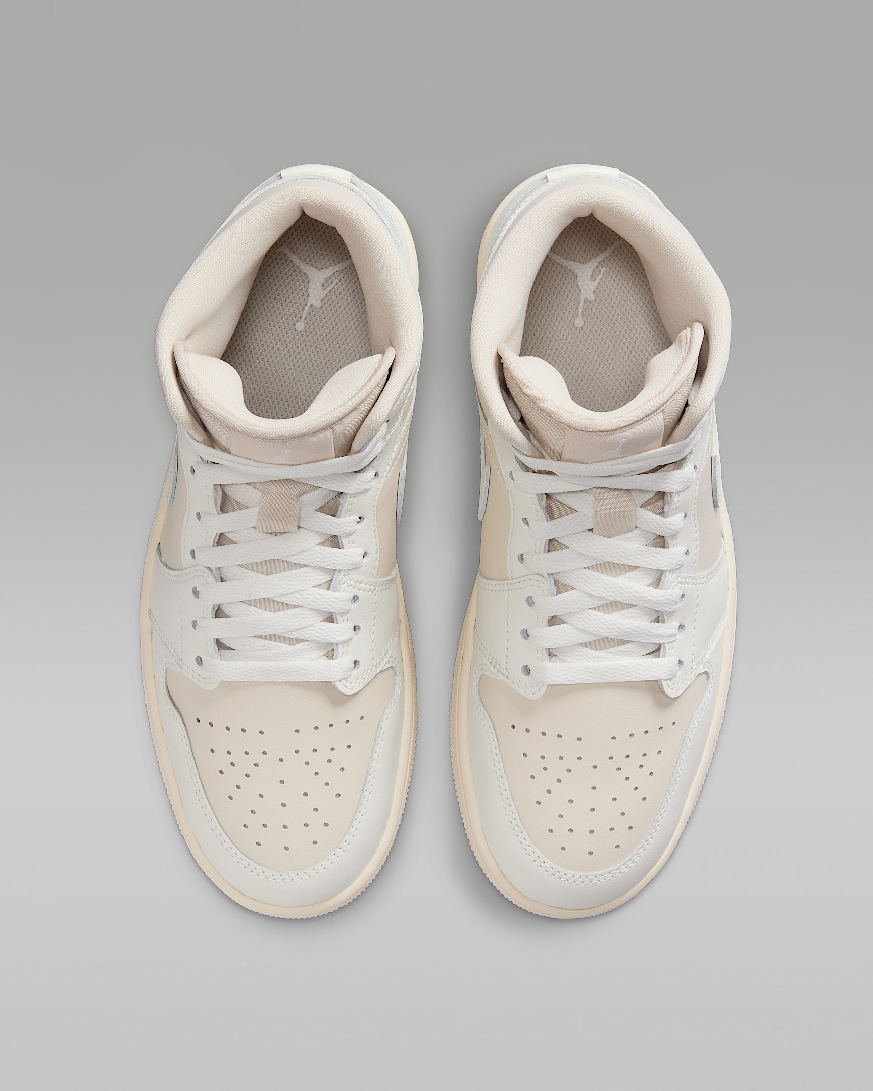 Air Jordan 1 Mid Women's Shoes - 4