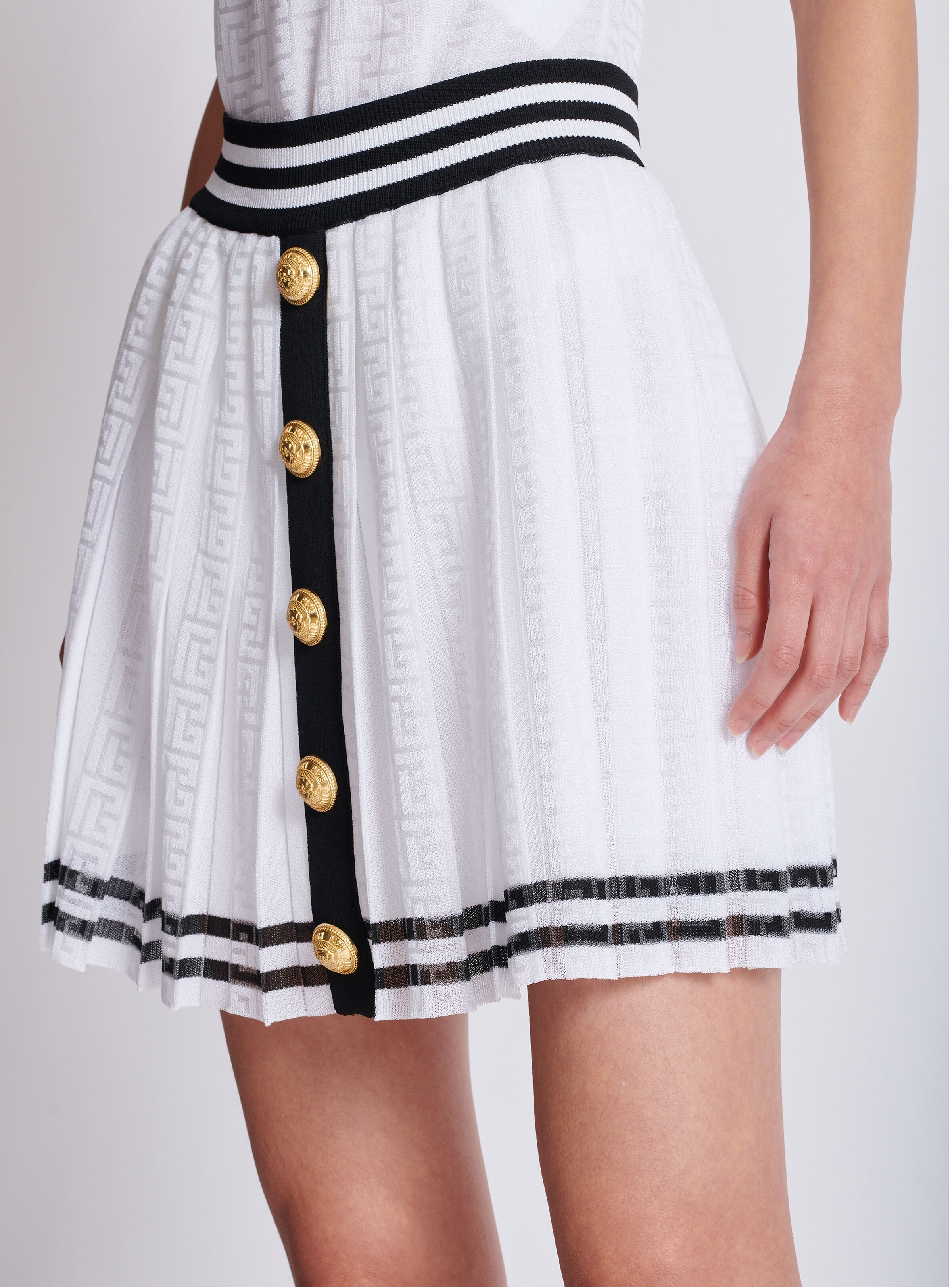 Pleated monogrammed knit skirt - 7