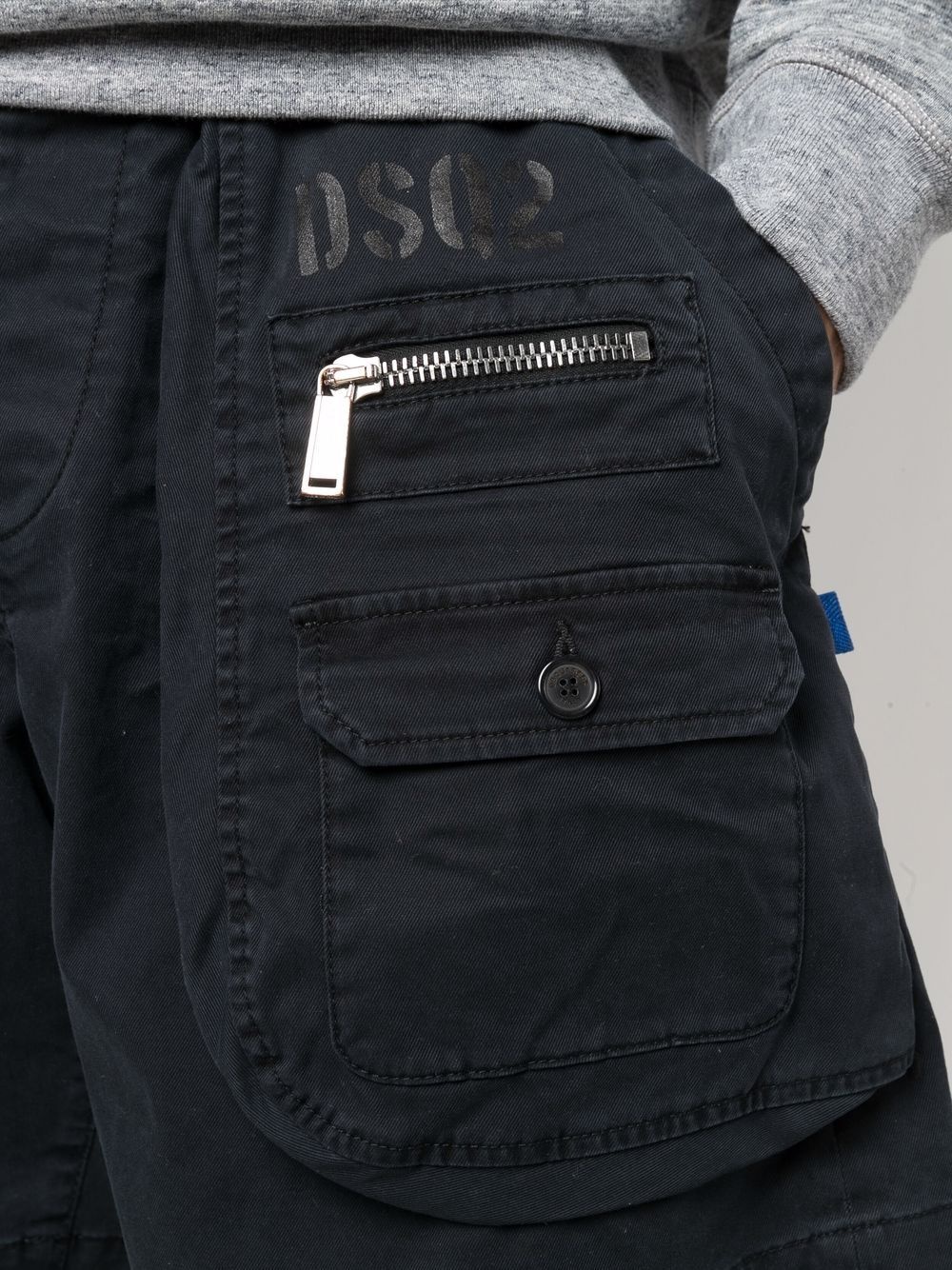 logo-detail cargo shorts - 5