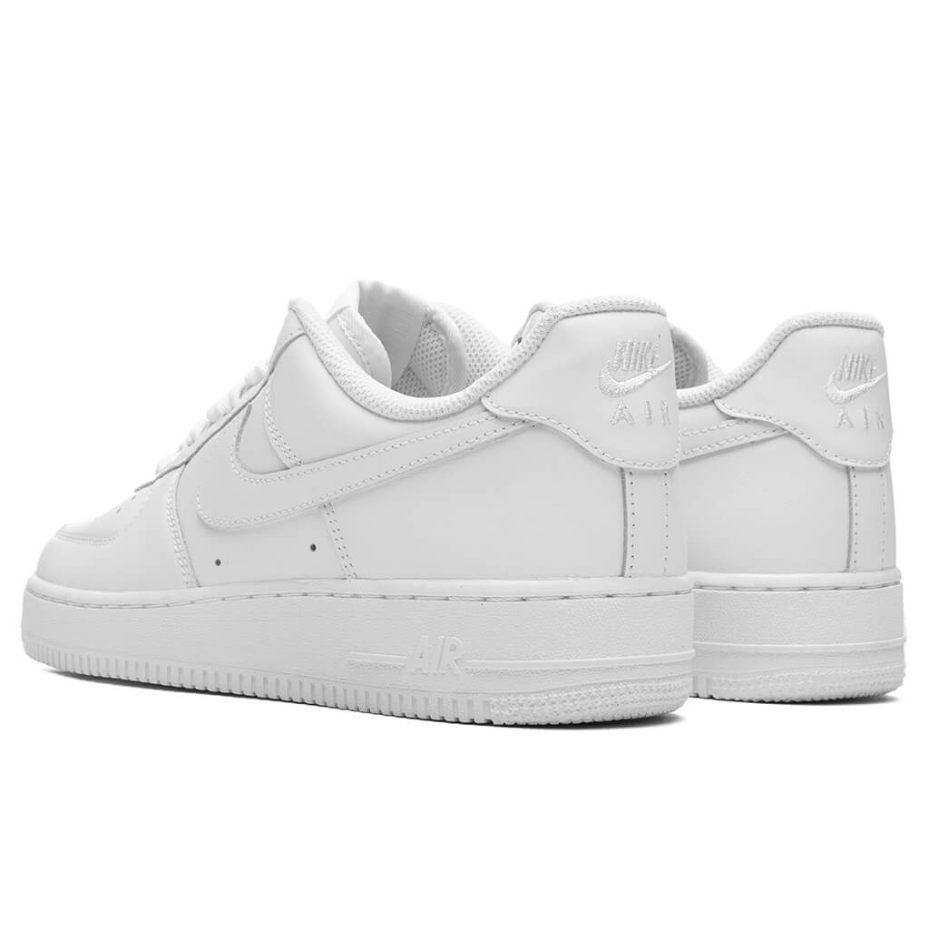 NIKE AIR FORCE 1 '07 - TRIPLE WHITE - 3