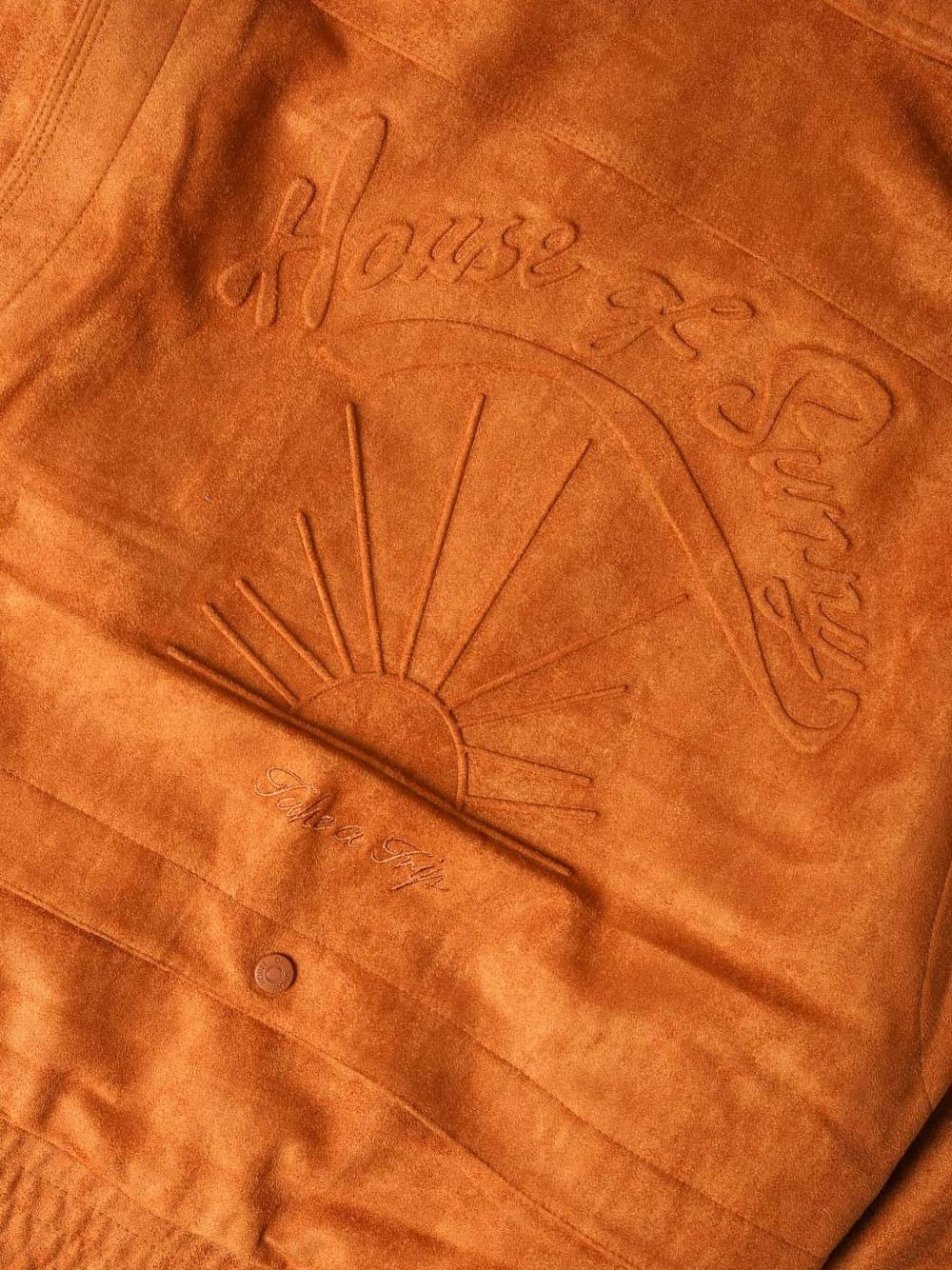 embossed jacket - 3