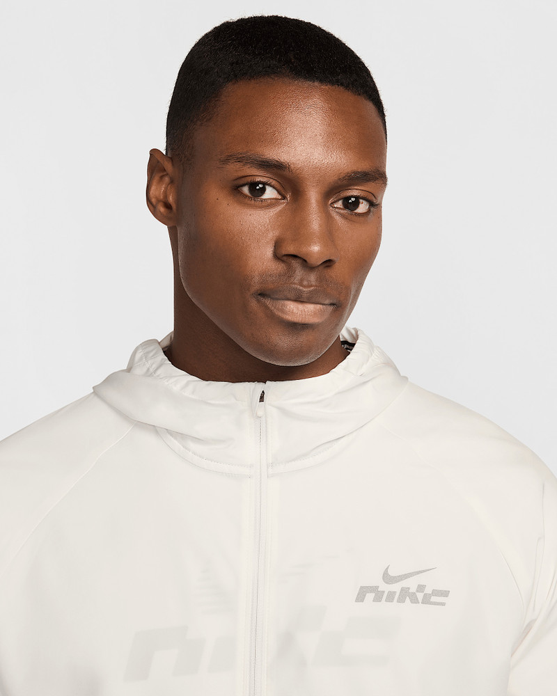 Nike Miler Flash Men's Water-Repellent Running Jacket 3
