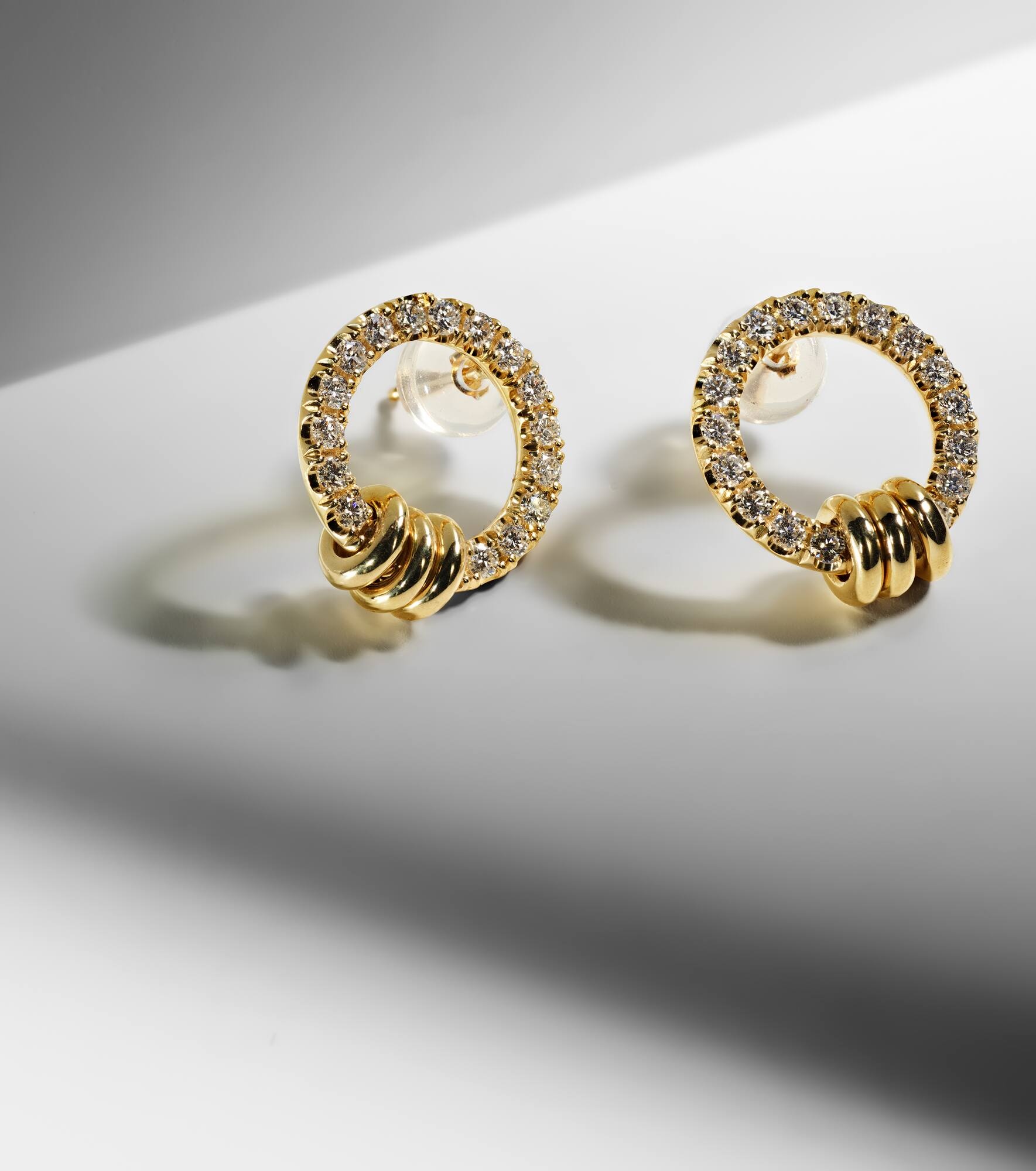 Sidra 18kt gold earrings with diamonds - 5