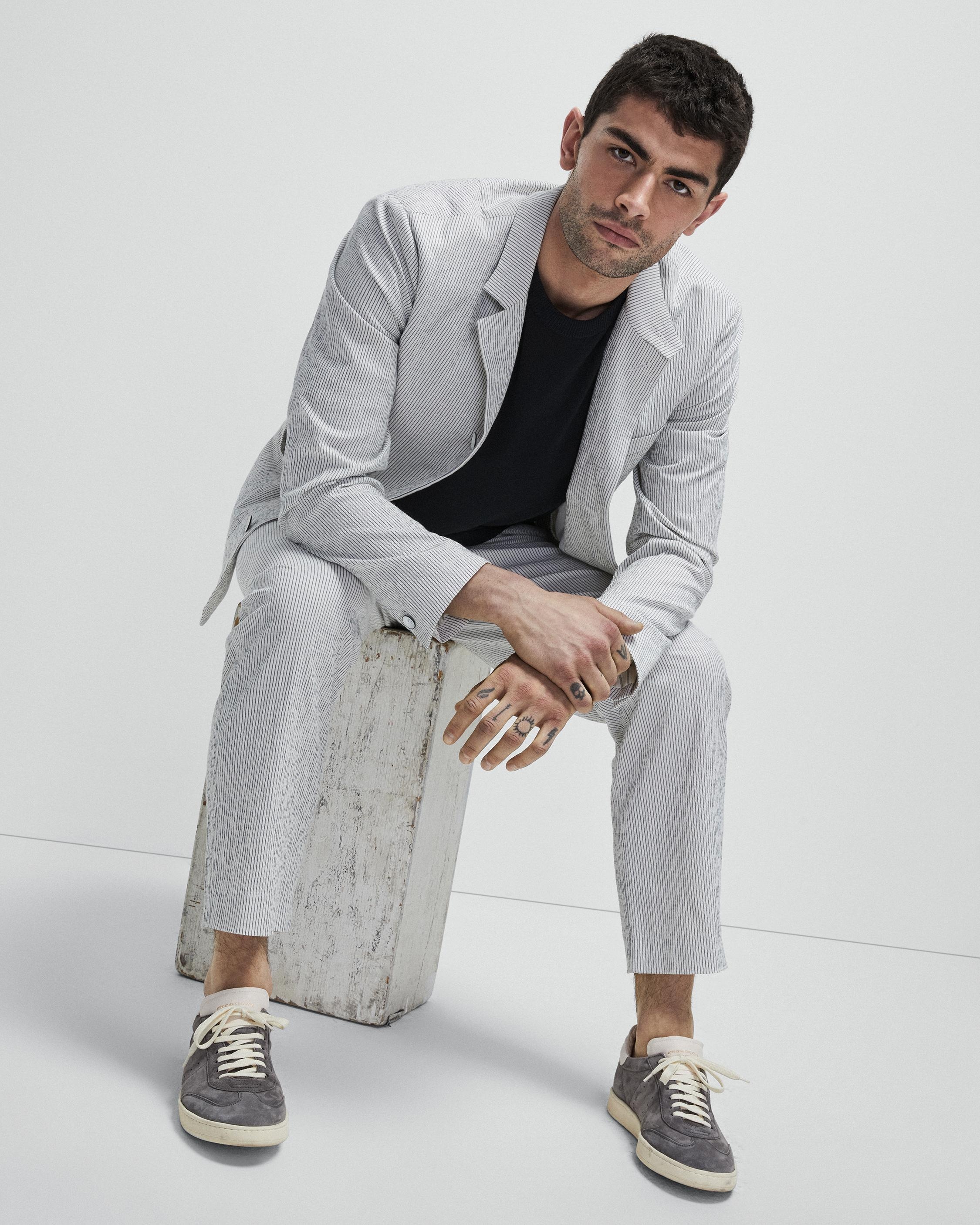 Linden Blazer
Stretch Seersucker Blazer - 7