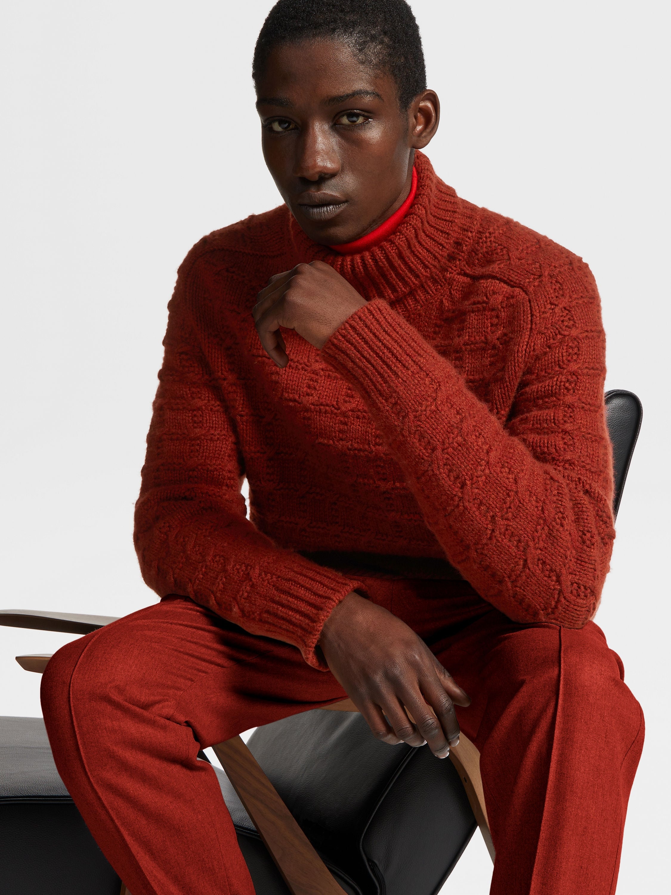 DARK RED OASI CASHMERE TURTLENECK - 5