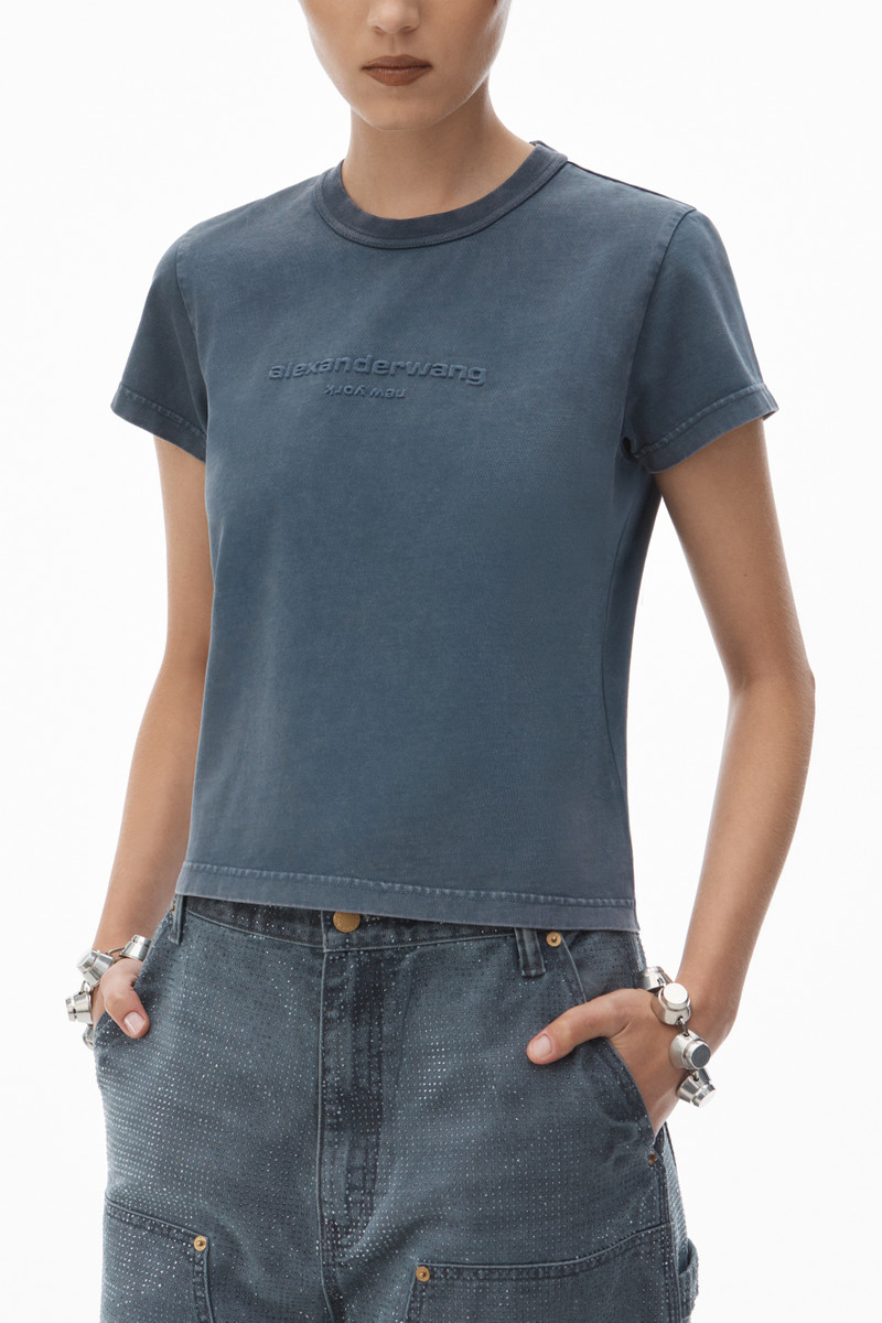 shrunken logo embossed tee in cotton 3