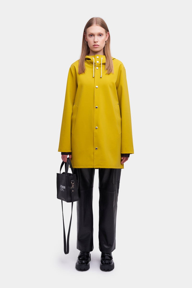 Stutterheim Stockholm Matte Raincoat Gold outlook