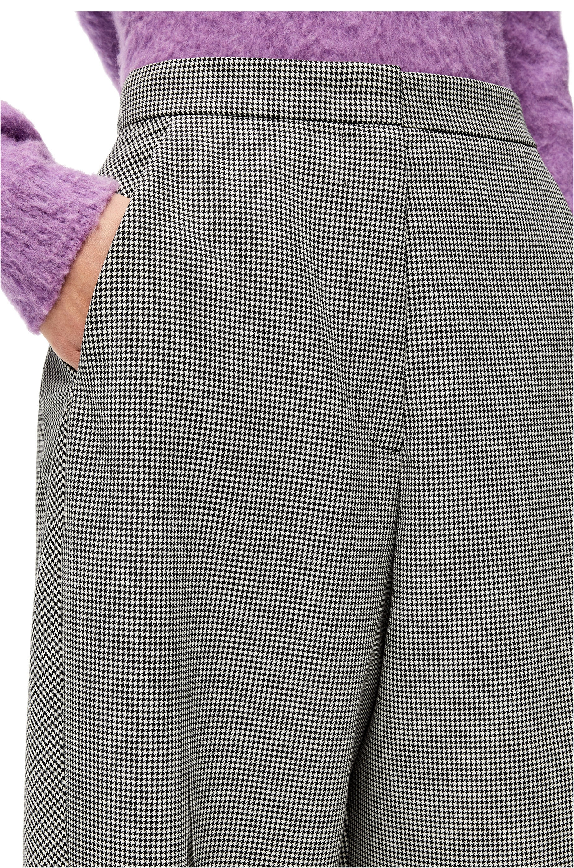Houndstooth carrot trousers in wool - 5