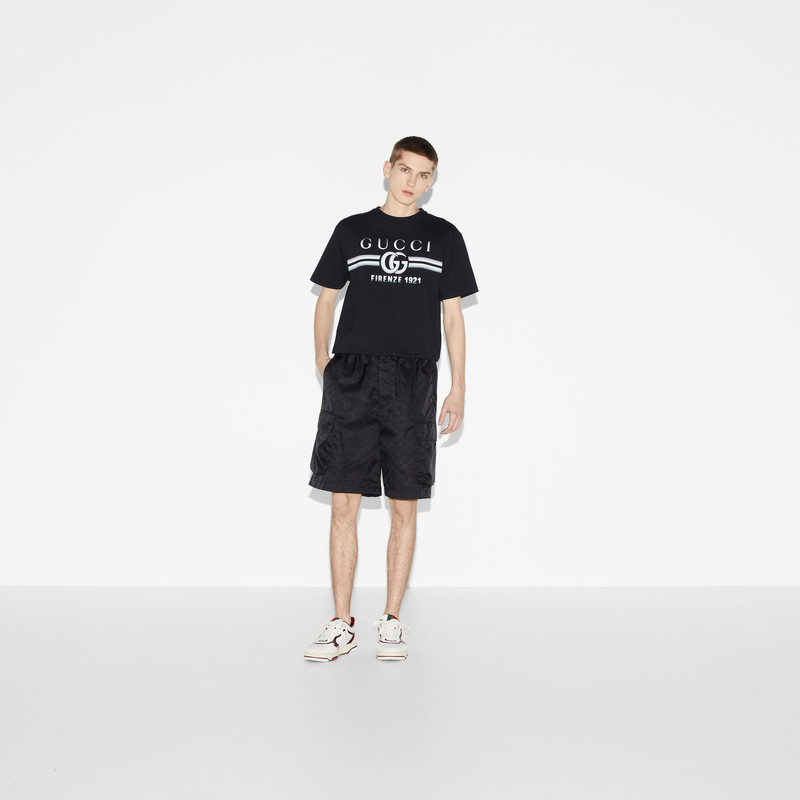GUCCI Cotton jersey T-shirt with Gucci print outlook