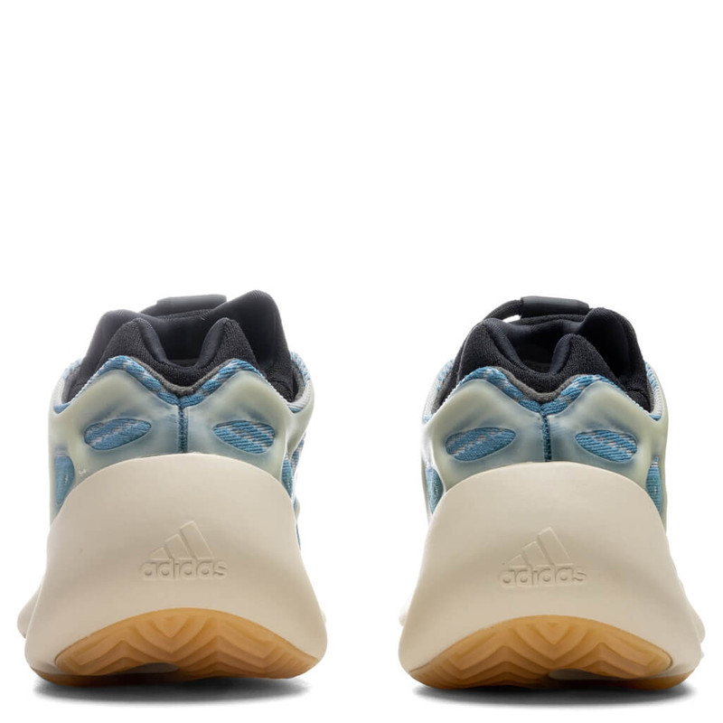 YEEZY YEEZY 700 V3 - KYANITE outlook