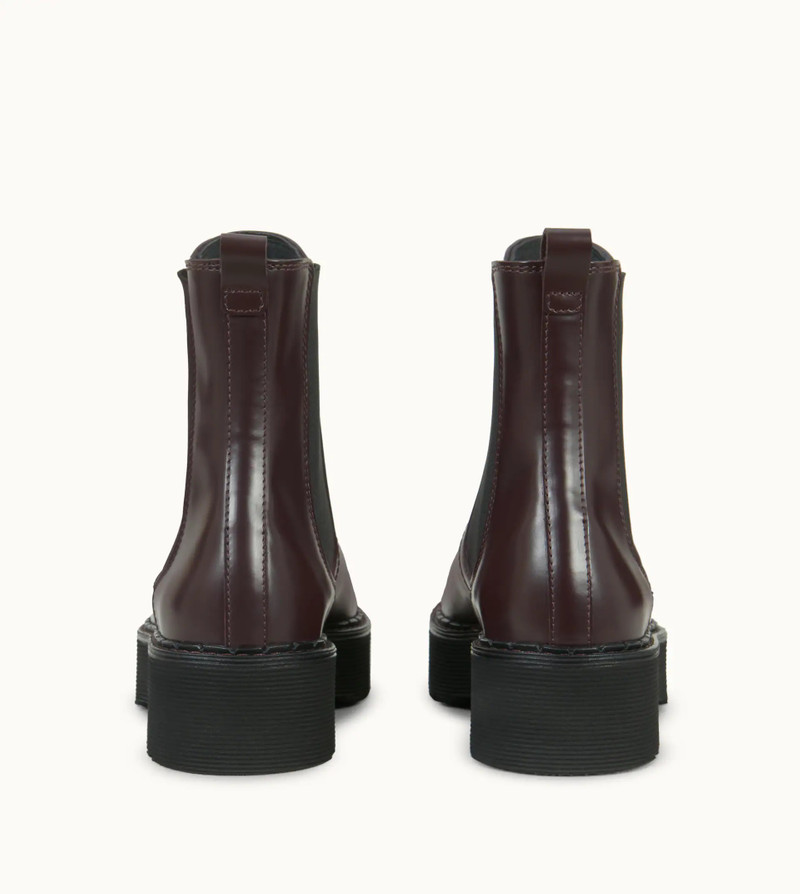 Tod's ANKLE BOOTS IN LEATHER - BURGUNDY outlook