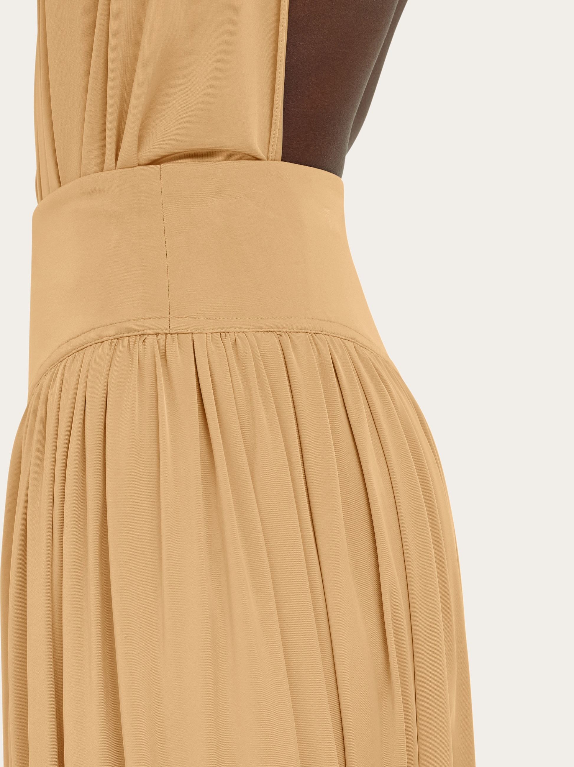 Skirt with Basque detail - 6