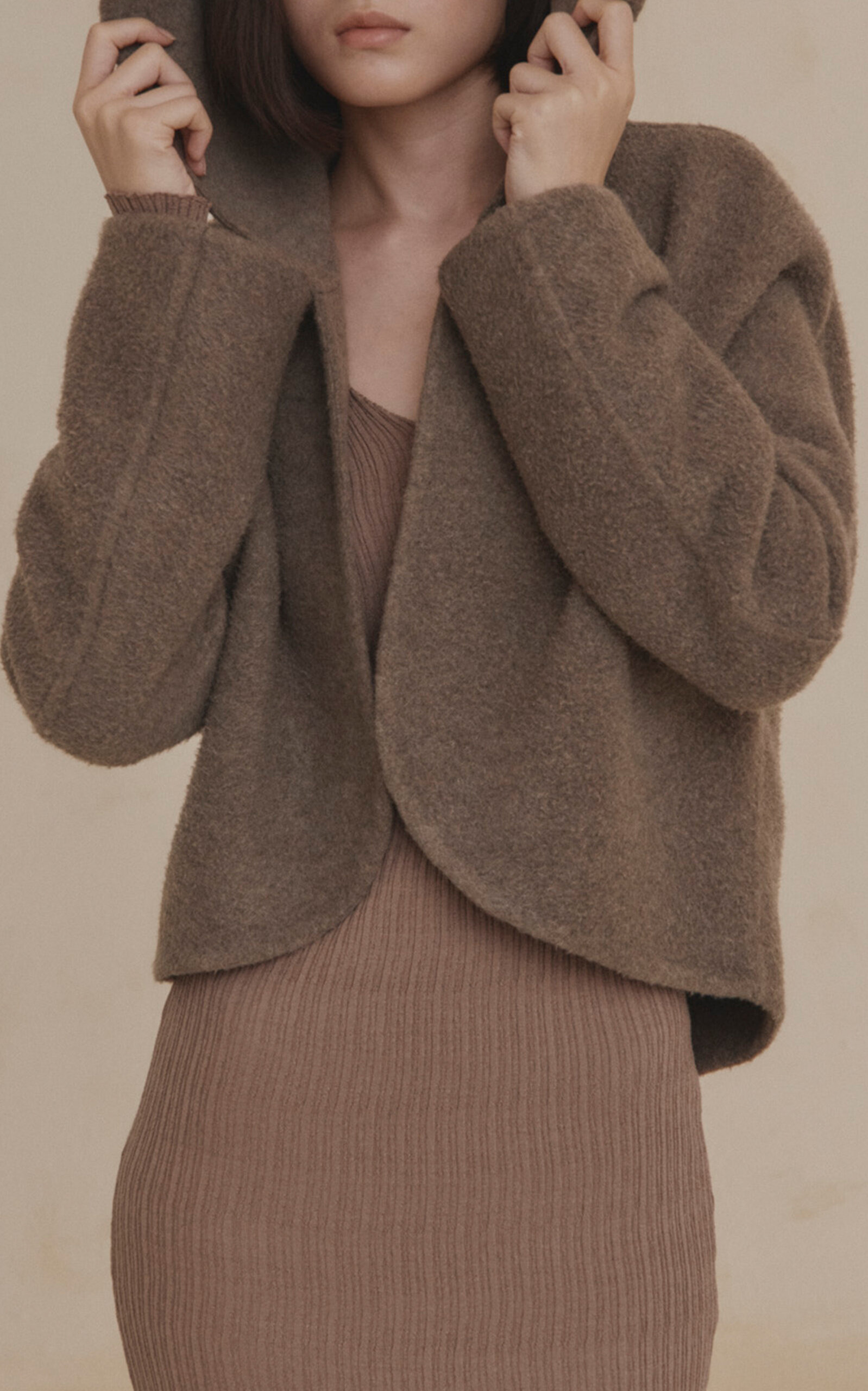 Abrazo Hooded Cropped Cashmere Jacket taupe - 4
