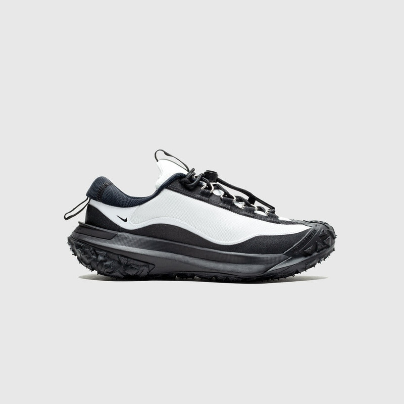 X ACG MOUNTAIN FLY 2 LOW SP "BLACK & WHITE" 1