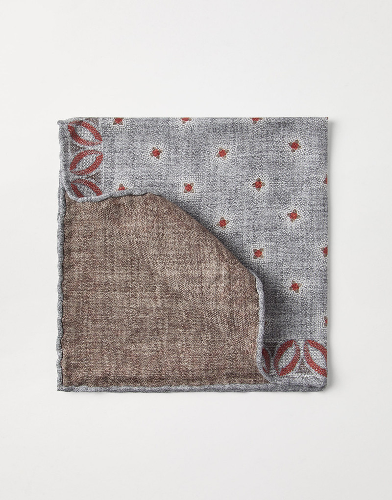 Silk pocket square with star design 1