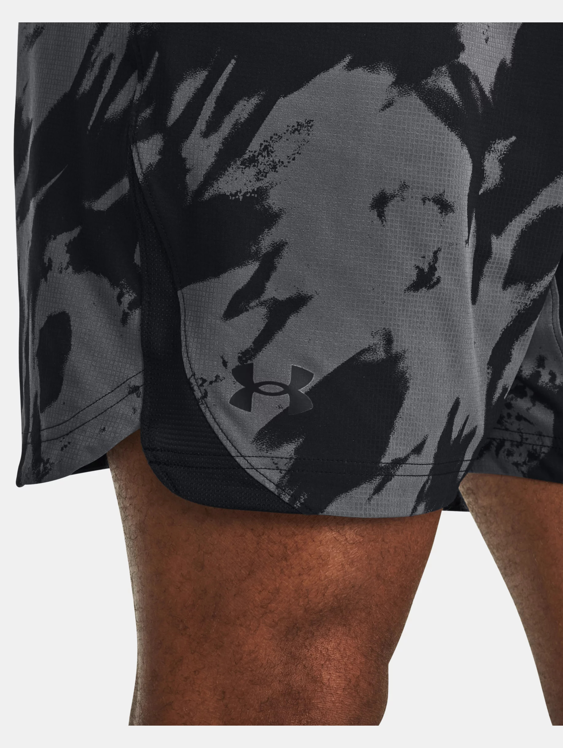 UA Elevated Woven Printed - 6