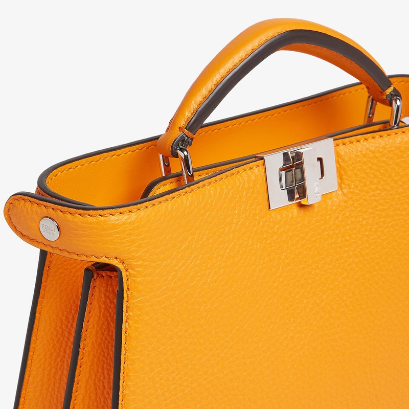 Peekaboo ISeeU XCross 5