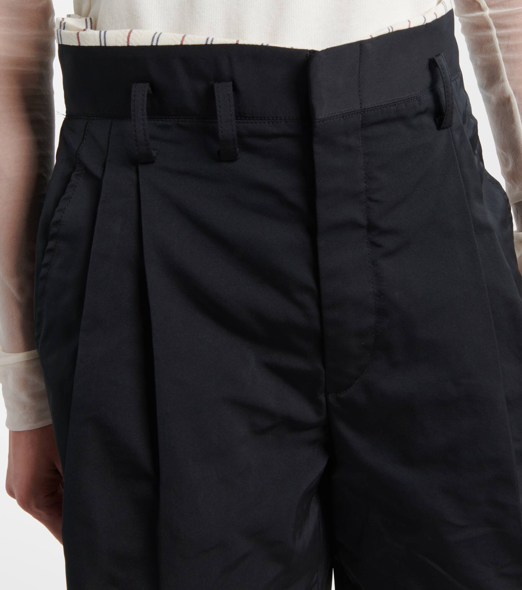 Distressed shorts - 4