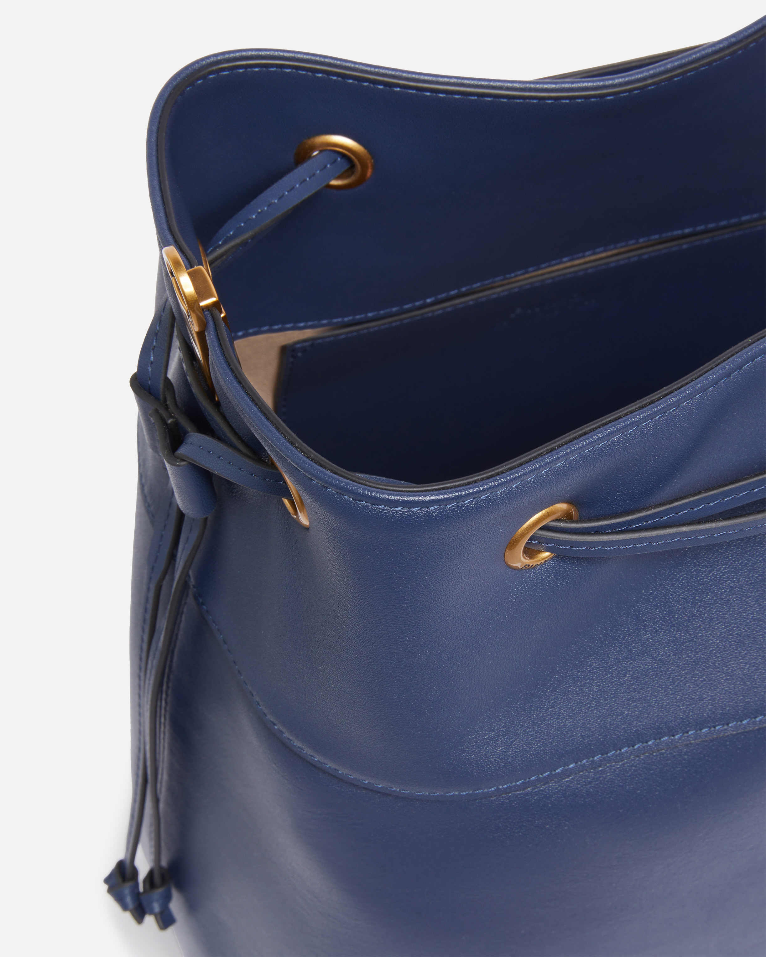LEATHER BUCKET BAG WITH LOVE BIRDS LOGO - 4