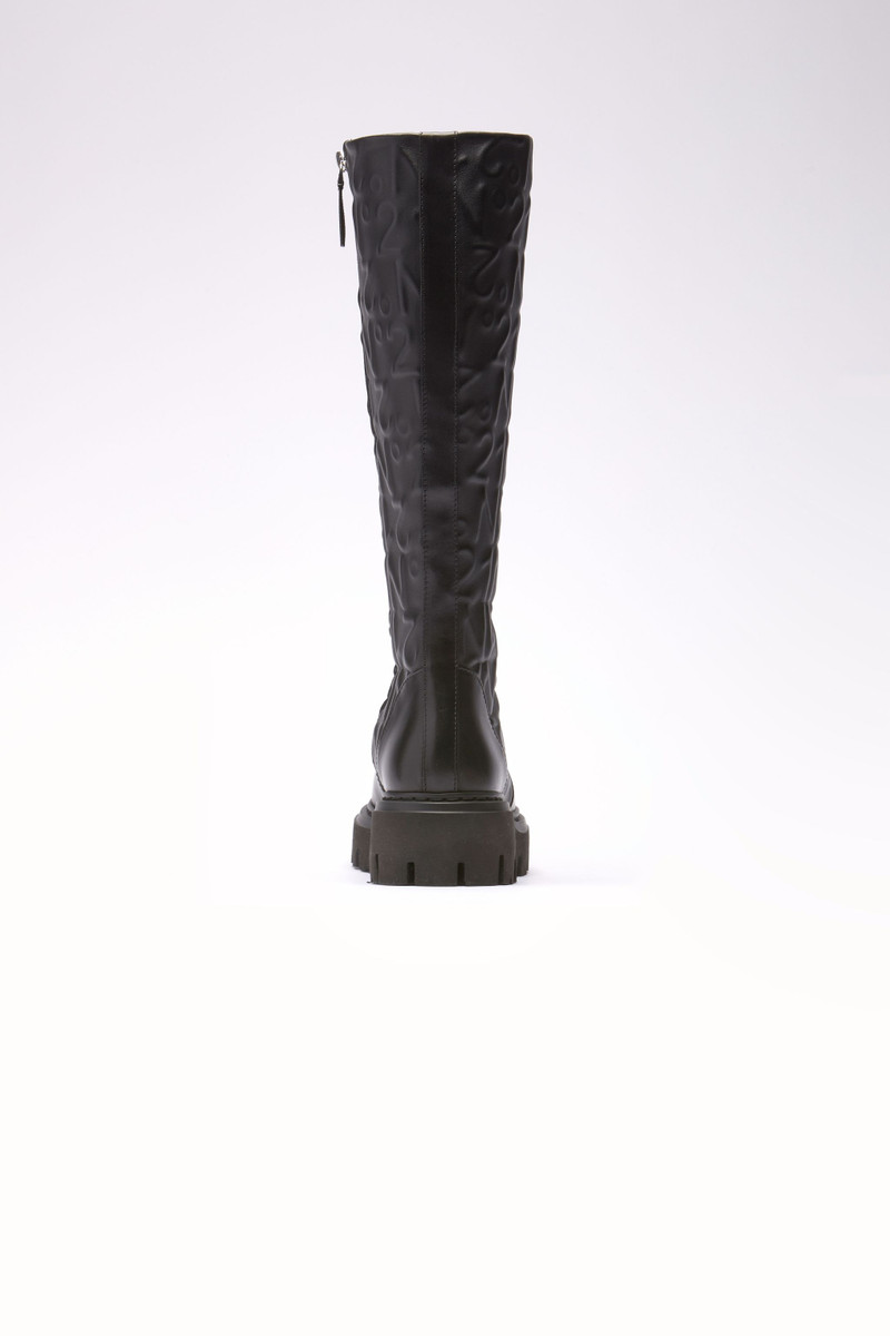 N°21 LOGO-EMBOSSED BOOTS outlook