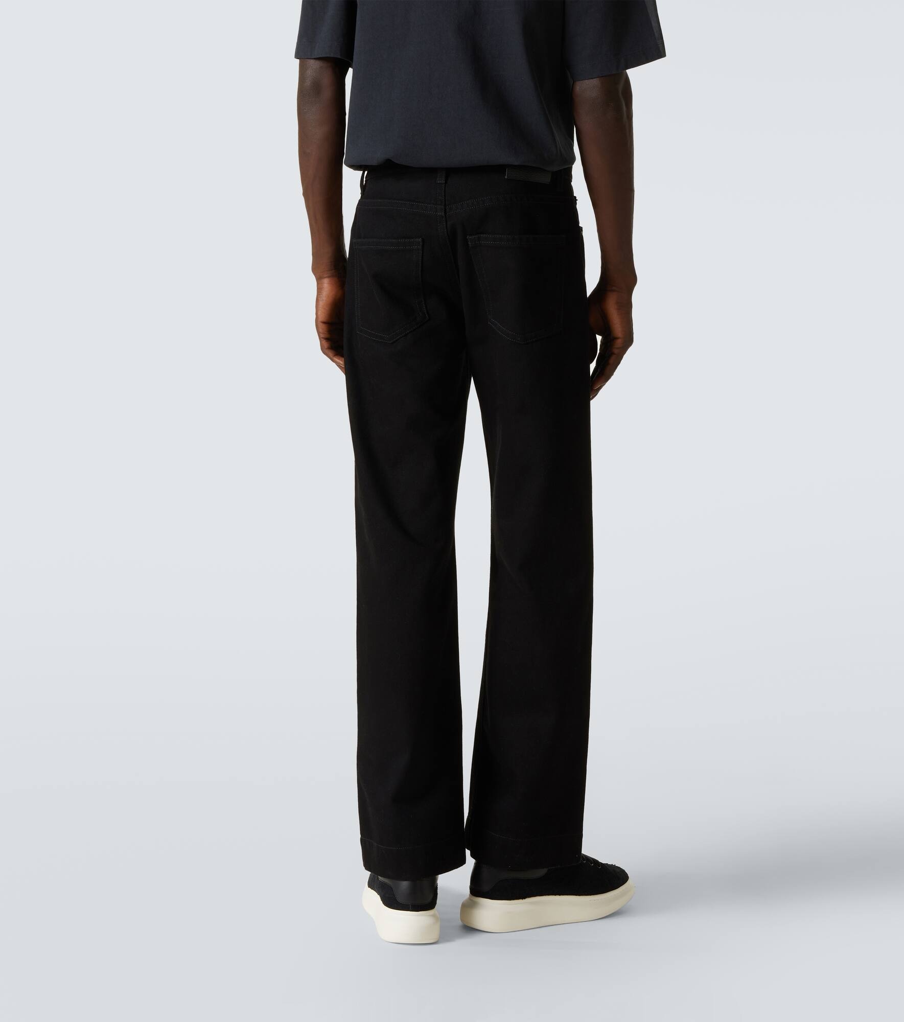 Wide-leg jeans - 4