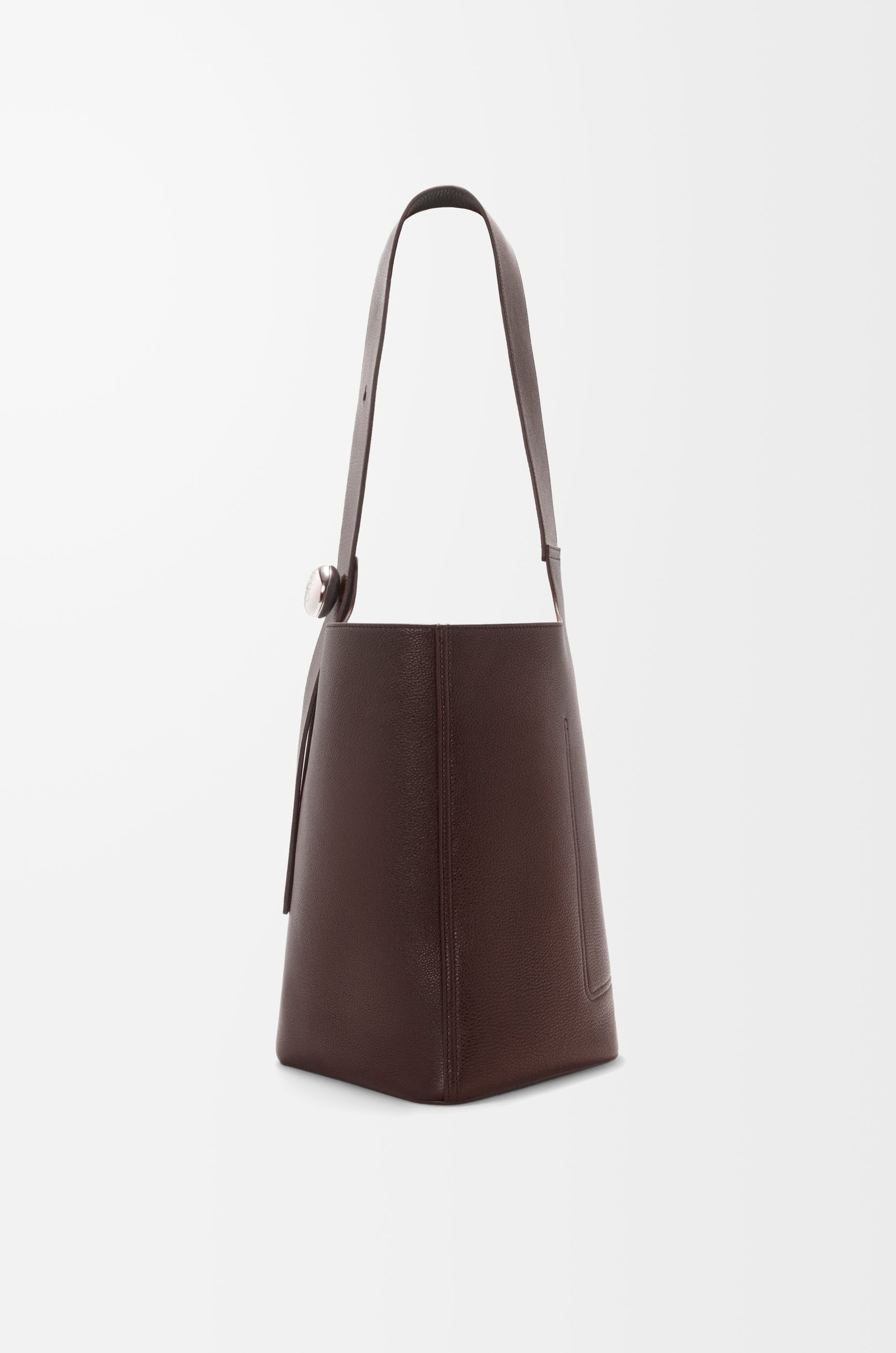 Large Pebble bucket in supple grained calfskin - 3