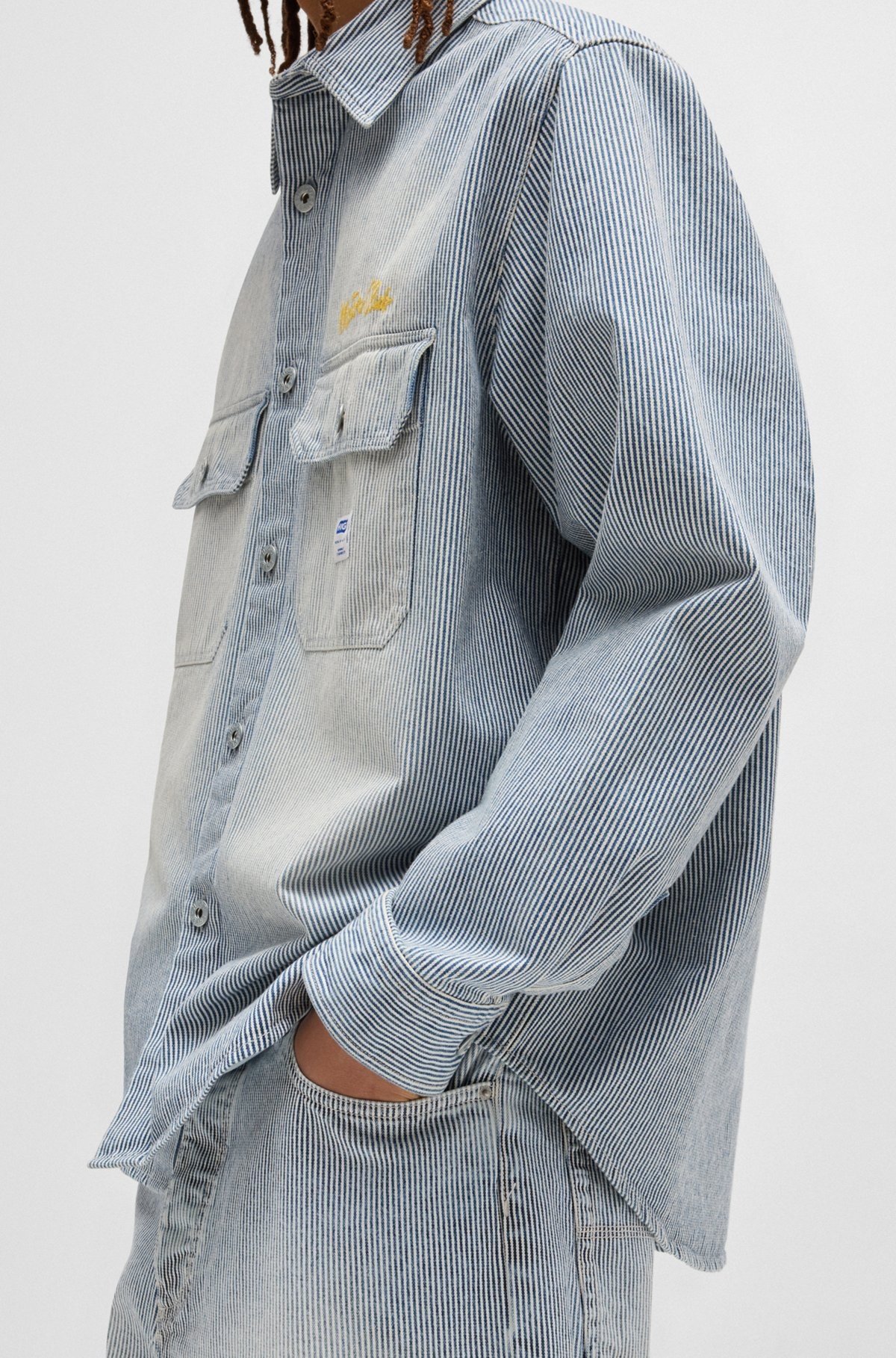 OVERSIZE-FIT SHIRT IN STRIPED WASHED DENIM - 6