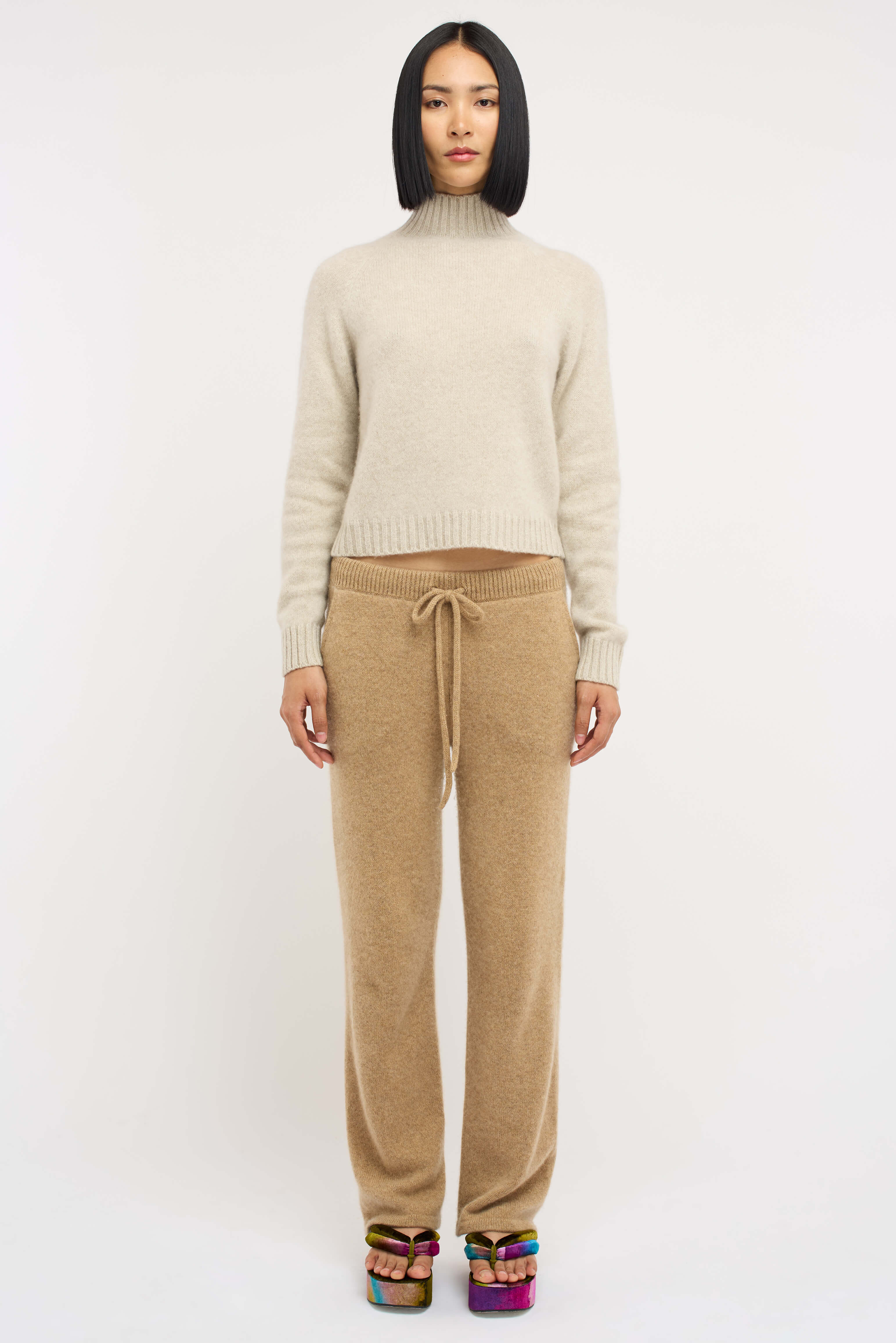 WOMEN’S TURTLENECK SWEATER - 3