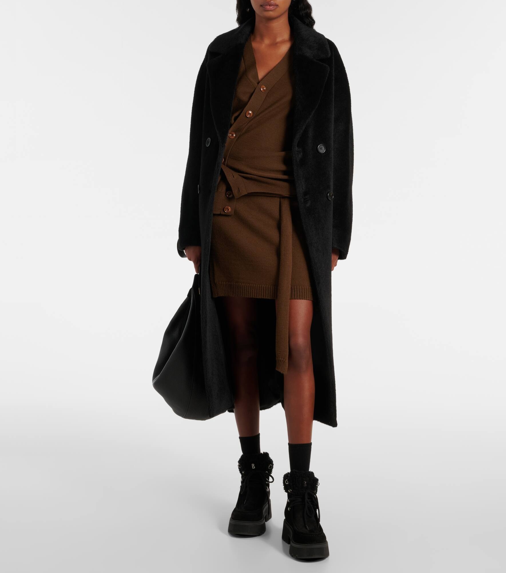 Shearling-trimmed leather ankle boots - 3