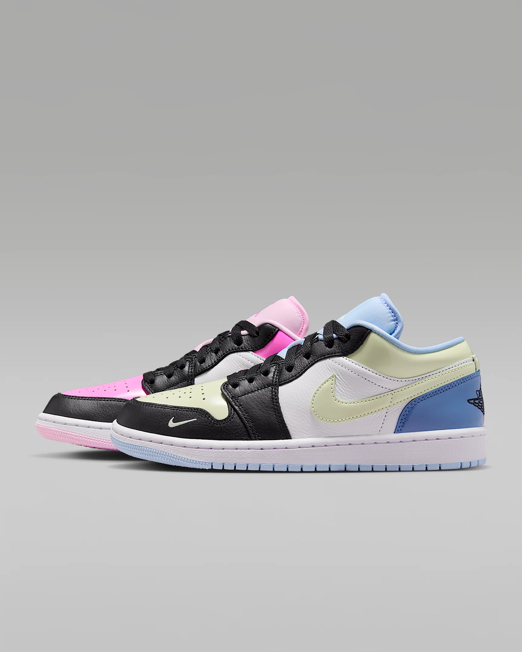 Air Jordan 1 Low SE Women's Shoes - 1