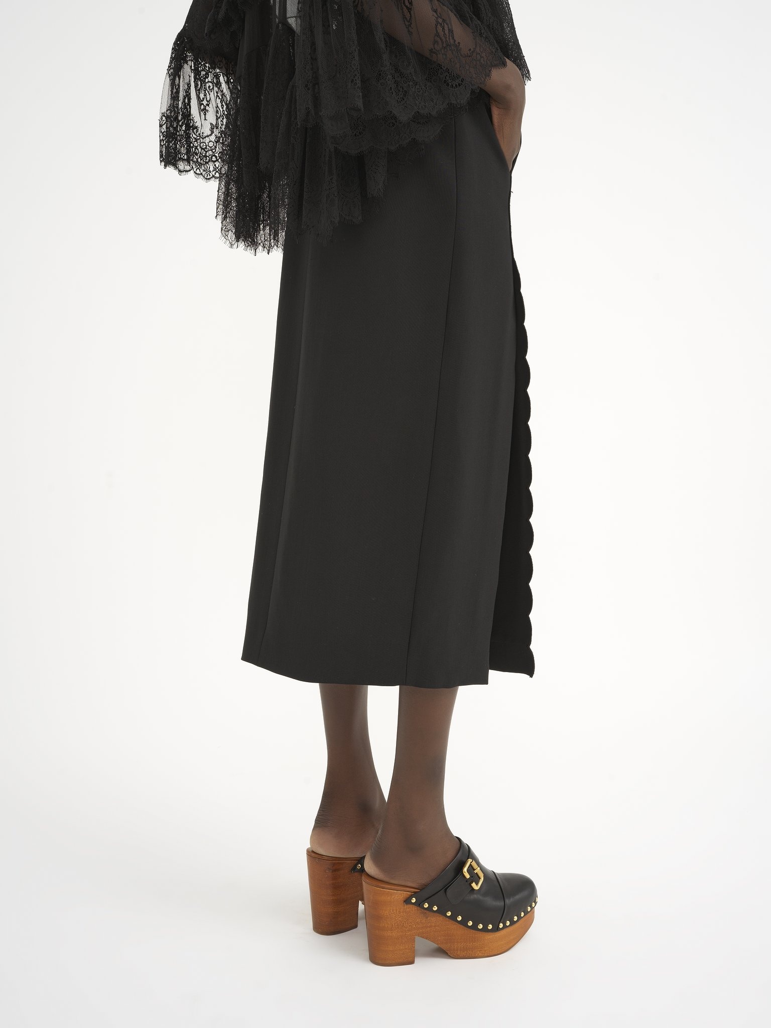 SCALLOP EMBROIDERED COLUMN SKIRT IN FLUID VISCOSE - 5