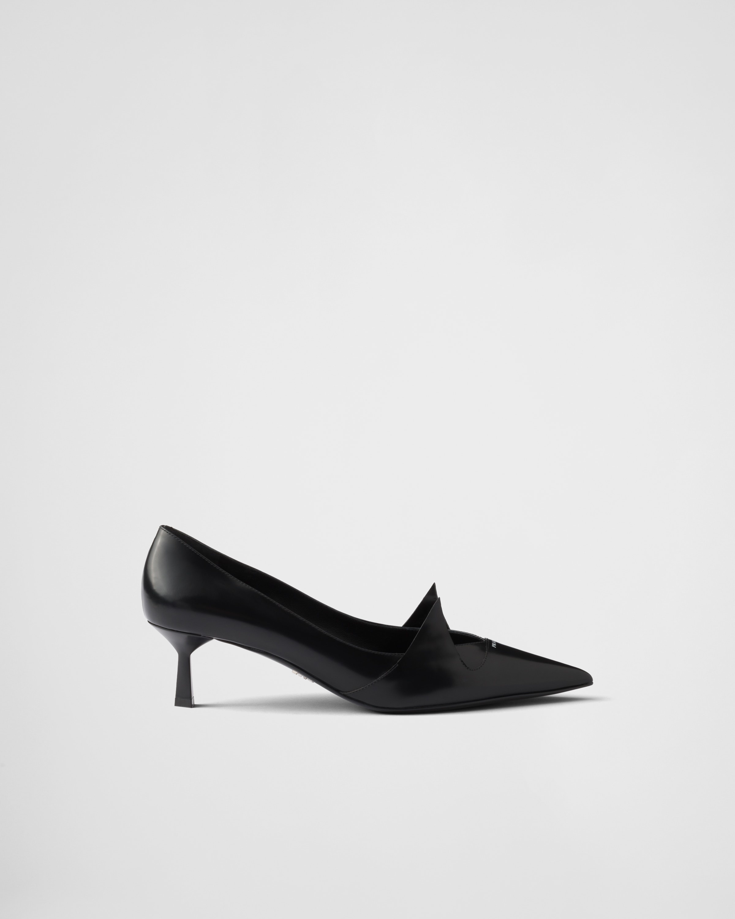 Two-tone brushed leather pumps - 2