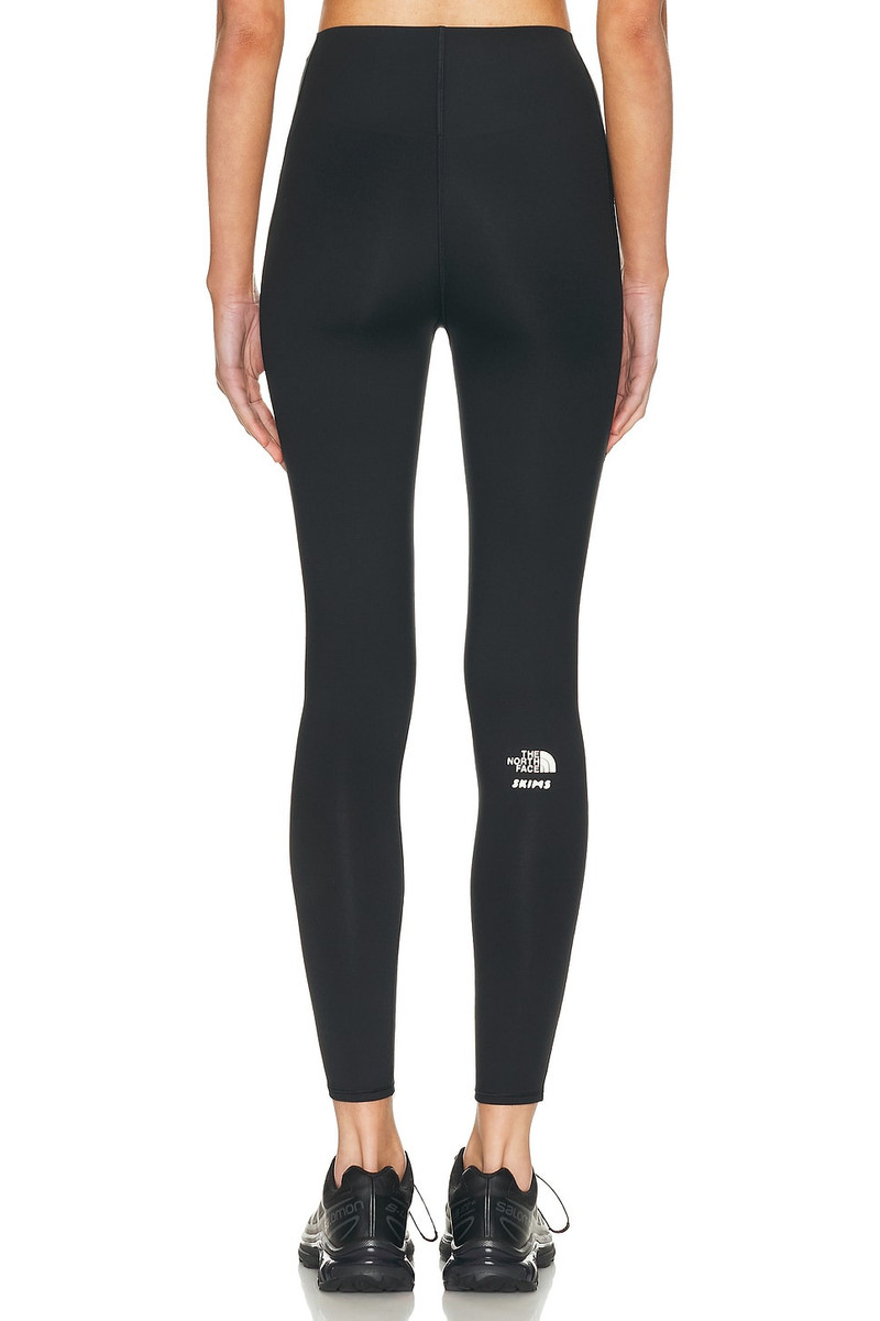 x SKIMS Refina Legging 4