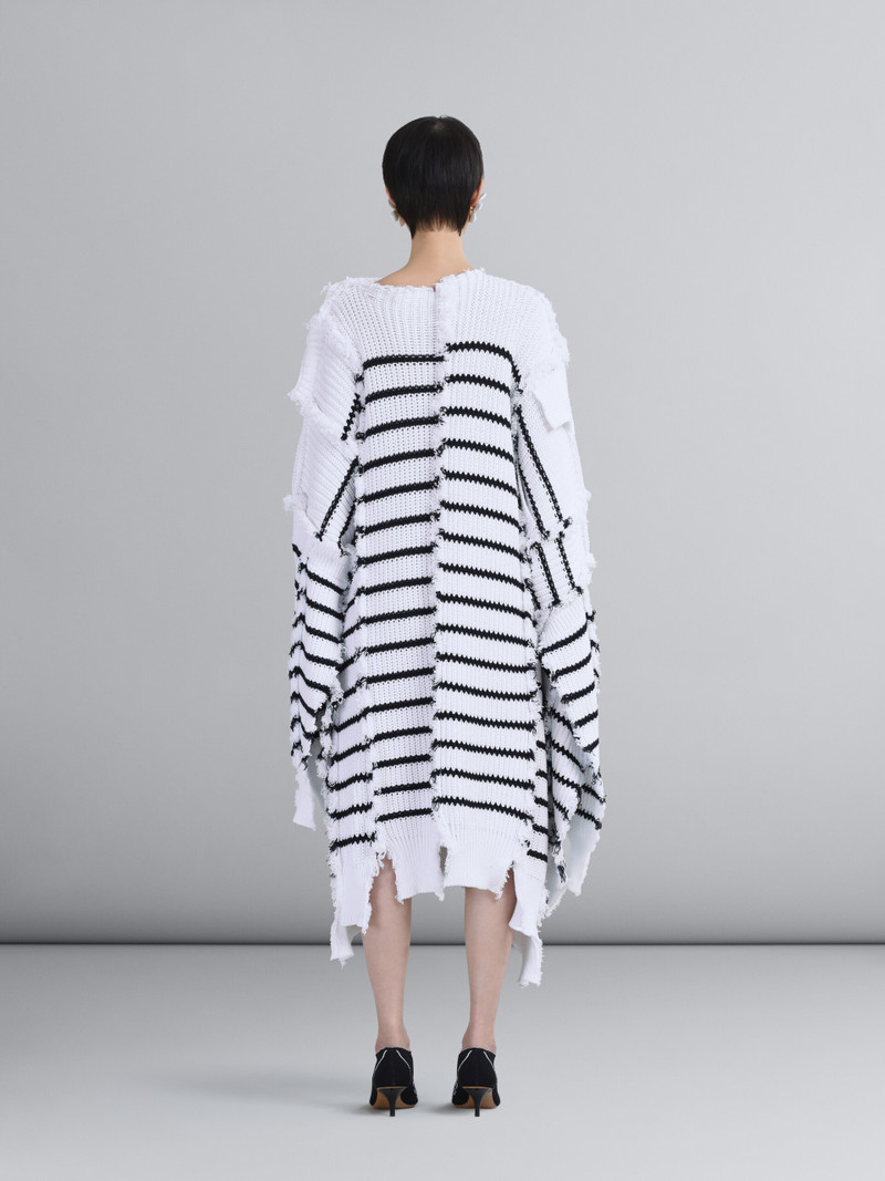 단추 지구 COTTON CAPE 3