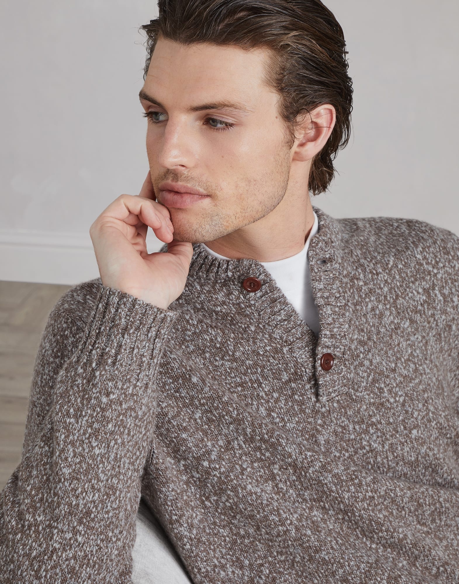 Flecked soft virgin wool and cashmere sweater with Henley collar - 3