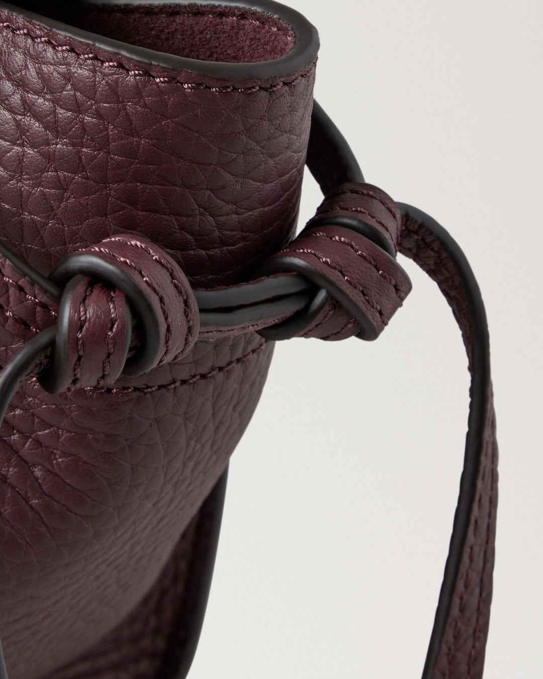 Mini Soft Bayswater Black Cherry Heavy Grain - 6