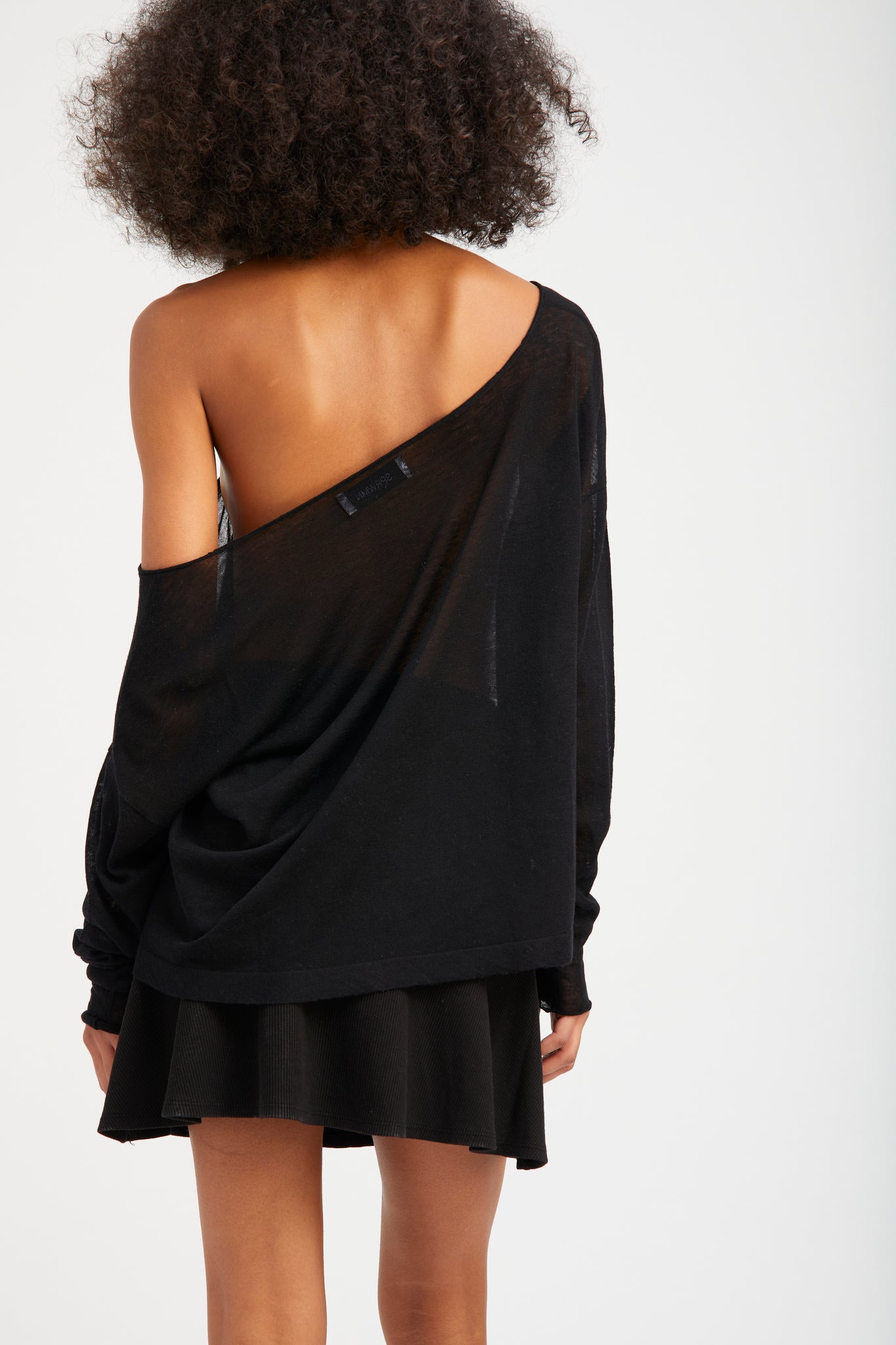 BLACK TISSUE CASHMERE OFF-SHOULDER TOP - 7