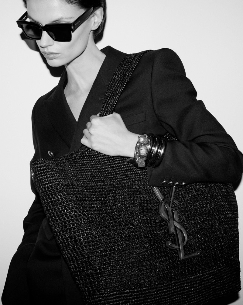 SAINT LAURENT ICARE IN RAFFIA outlook