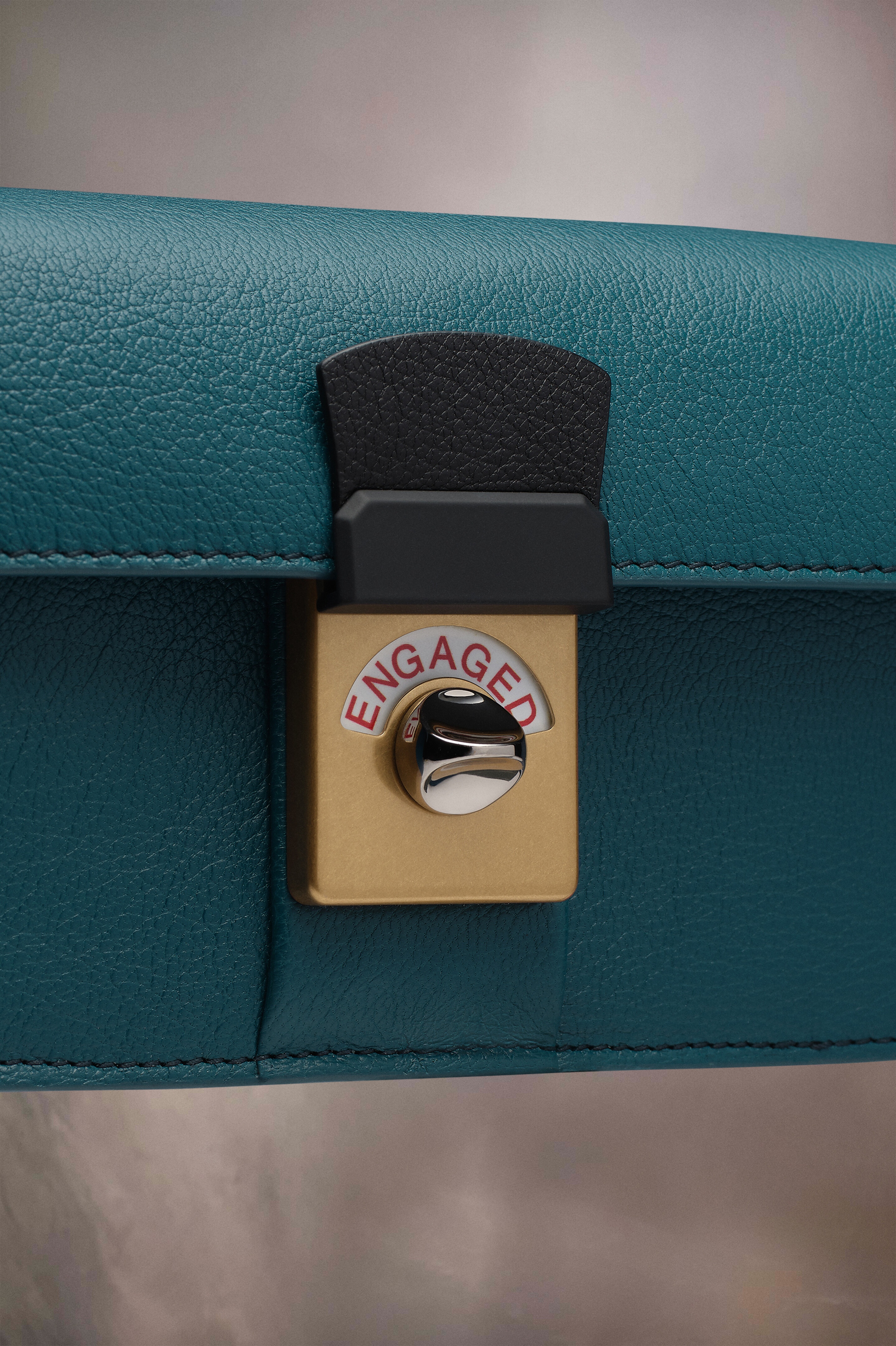 New Lock horizontal - 3
