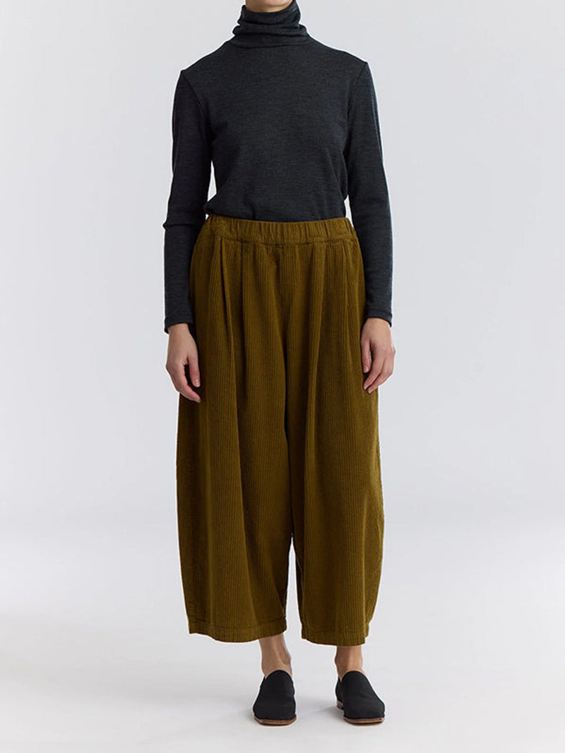 CORDUROY WIDE PANTS - OLIVE 6