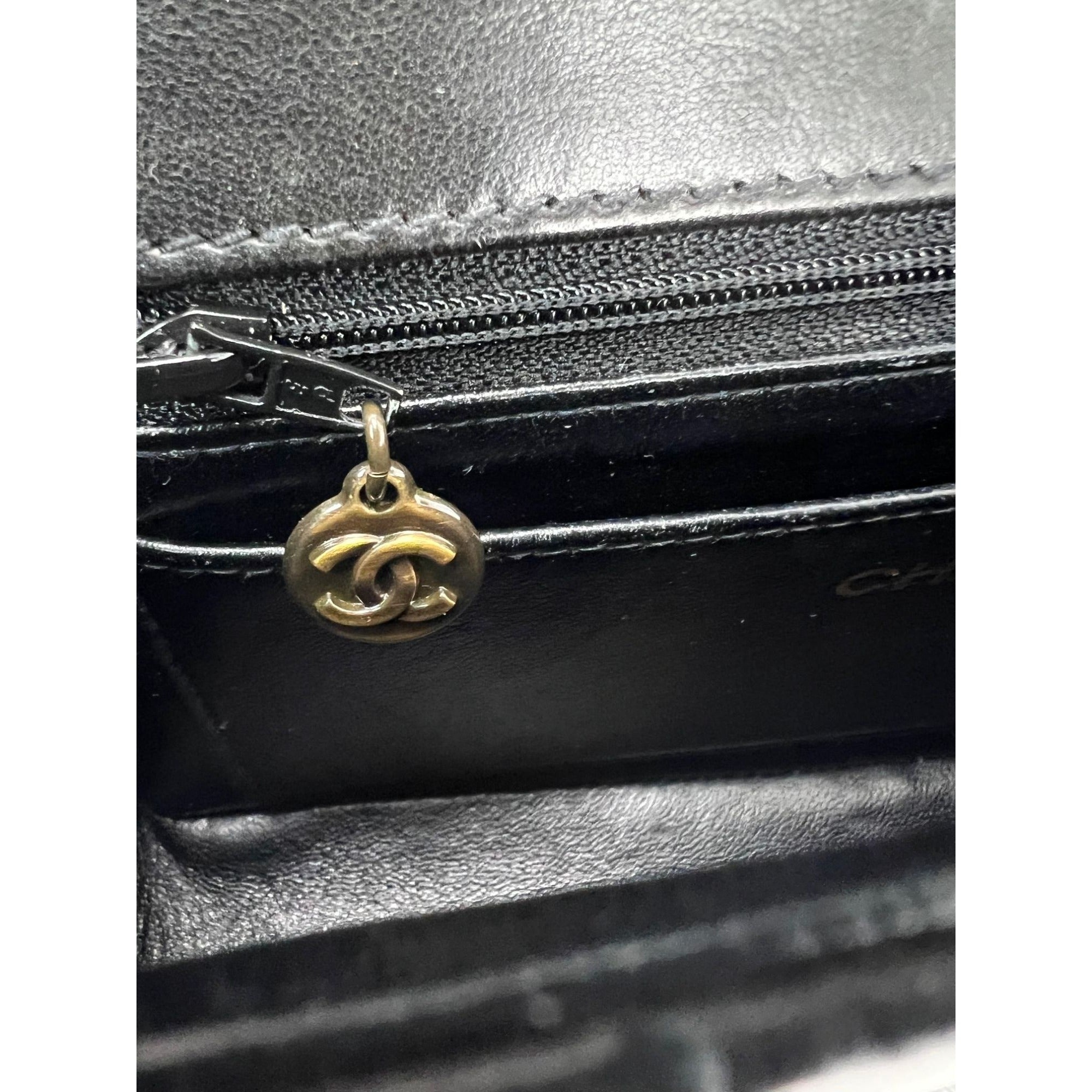 Chanel Vintage Quilted Lambskin Black Resin Chain Small Classic Single Flap Bag RARE - 10