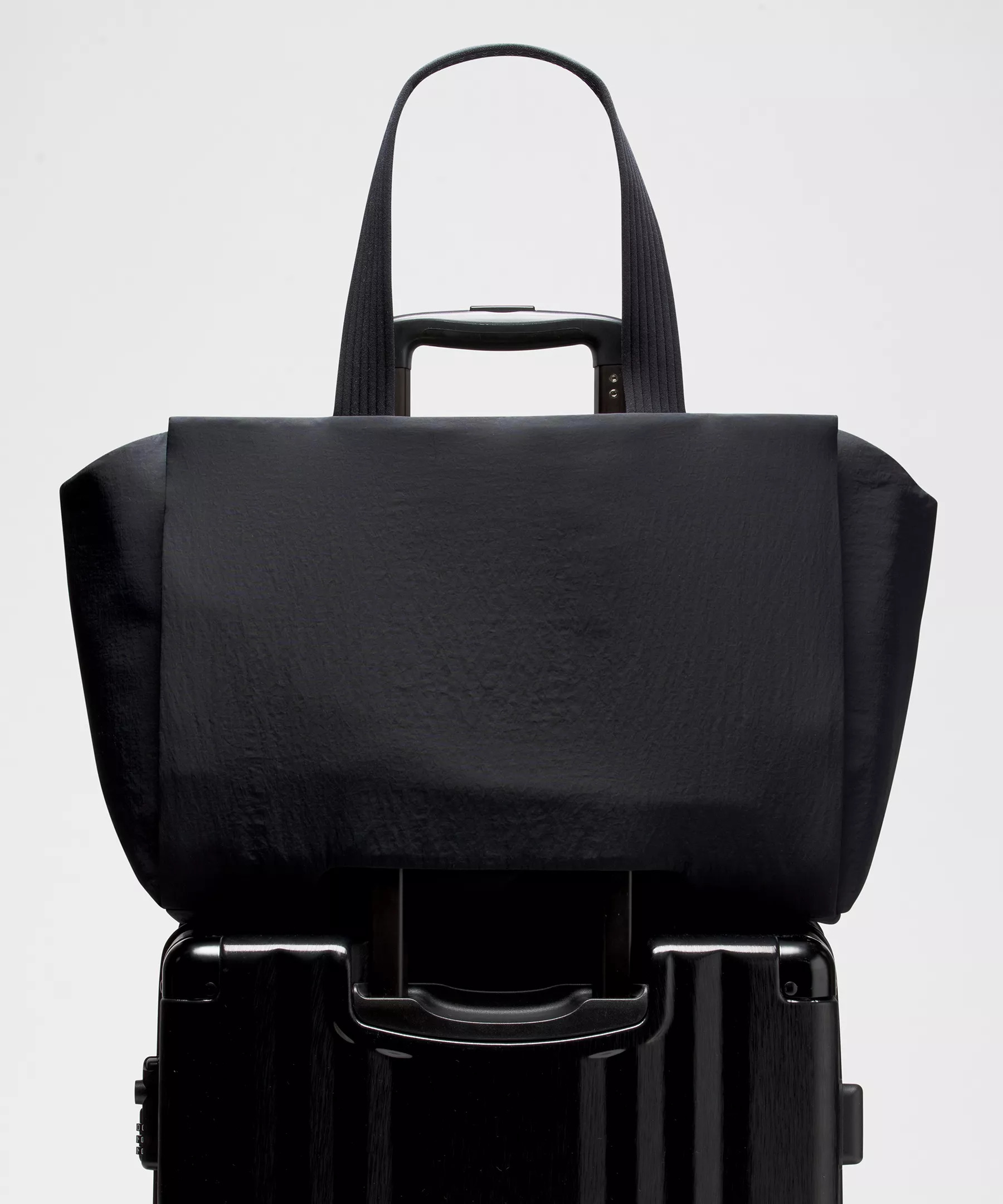 Triple Compartment Tote Bag 18L - 9