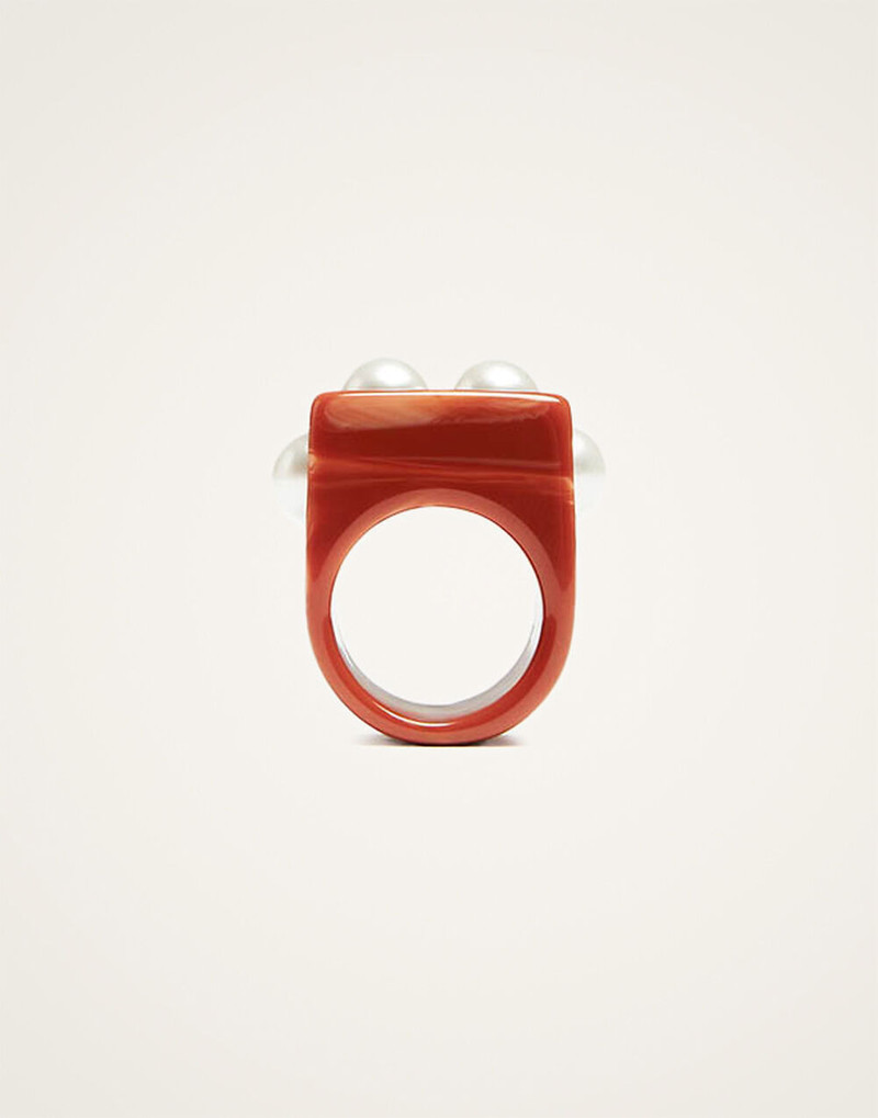 Nefertiti Ring 1