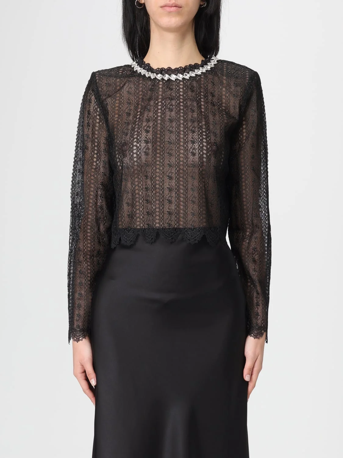 Top woman Self-portrait - 1