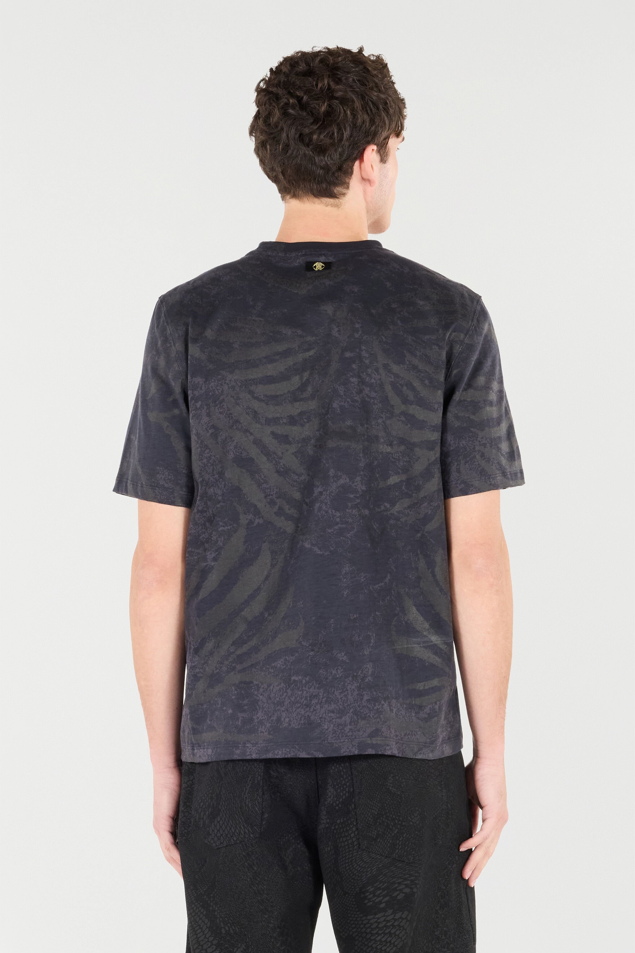 T-Shirt With Animal Print - 4