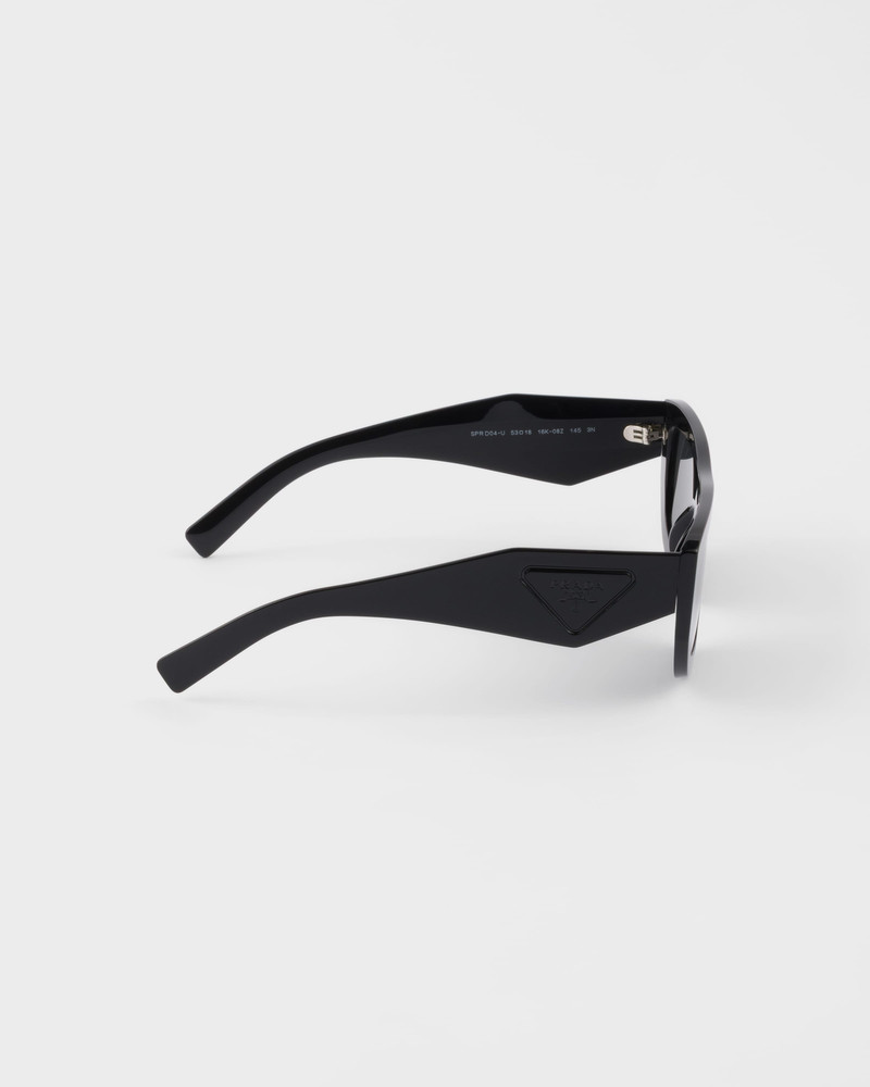 Sunglasses with triangle logo 4