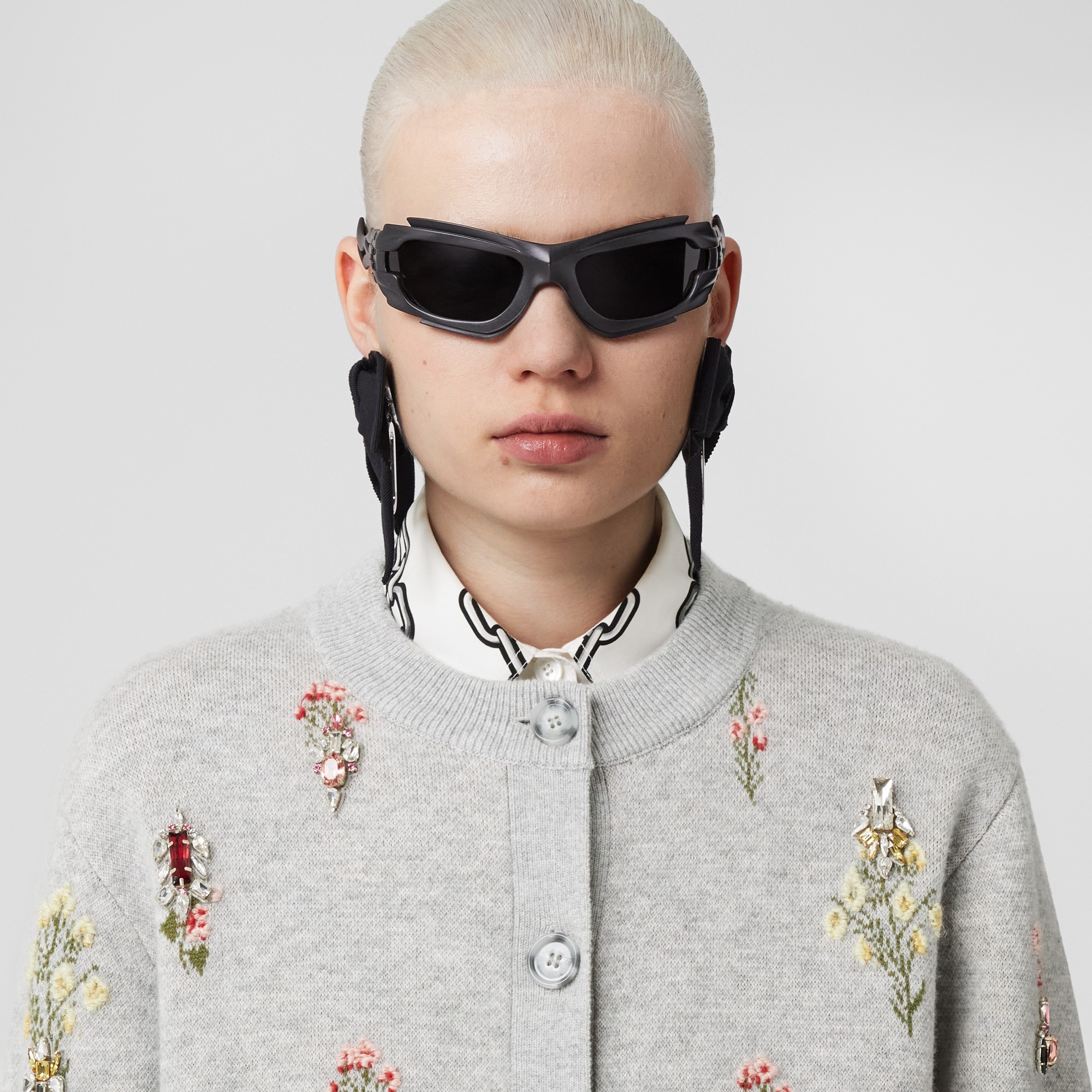 Crystal Embroidered Floral Wool Blend Cardigan - 2